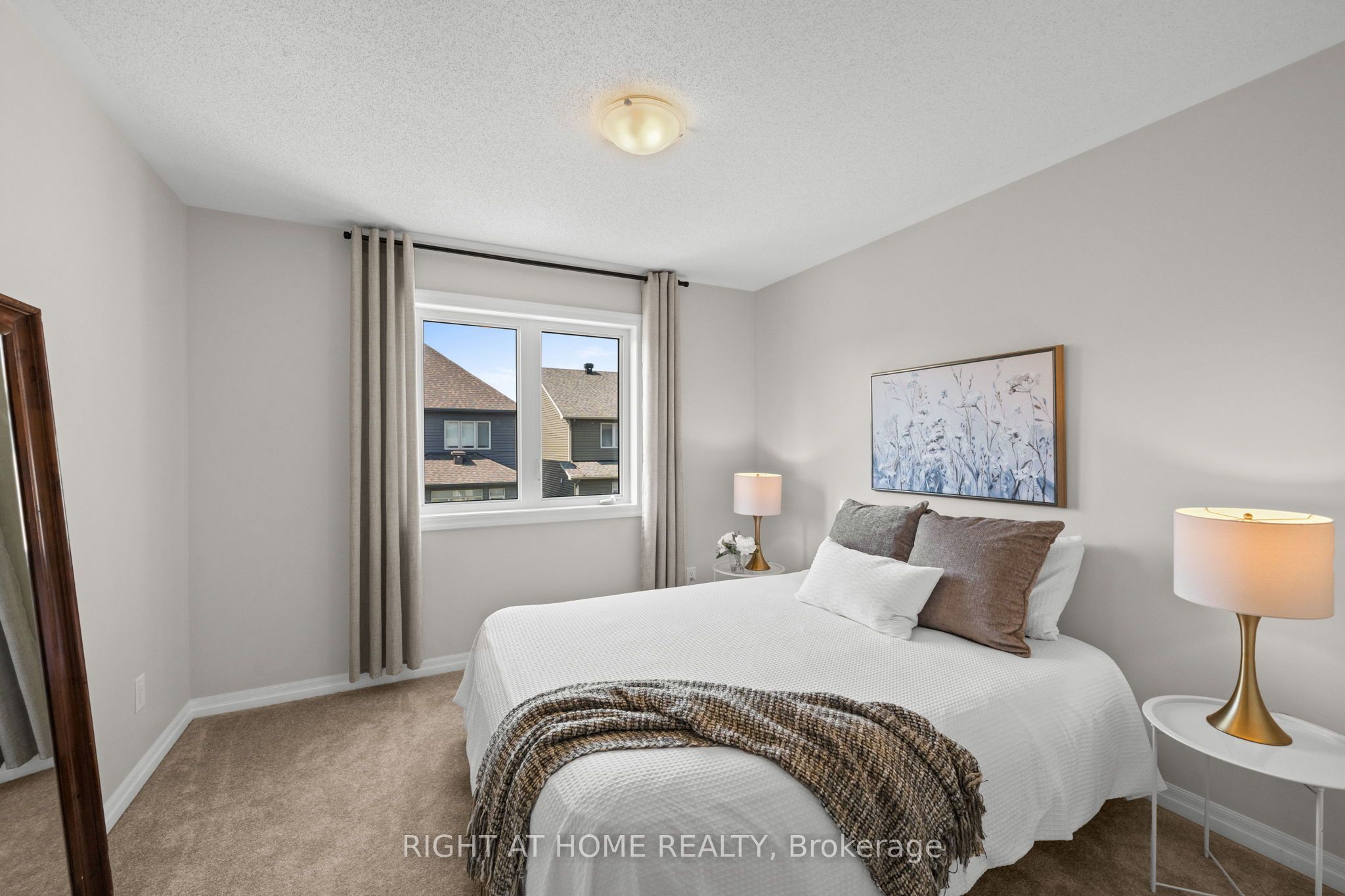 525 Peerless Street Property Photo 26