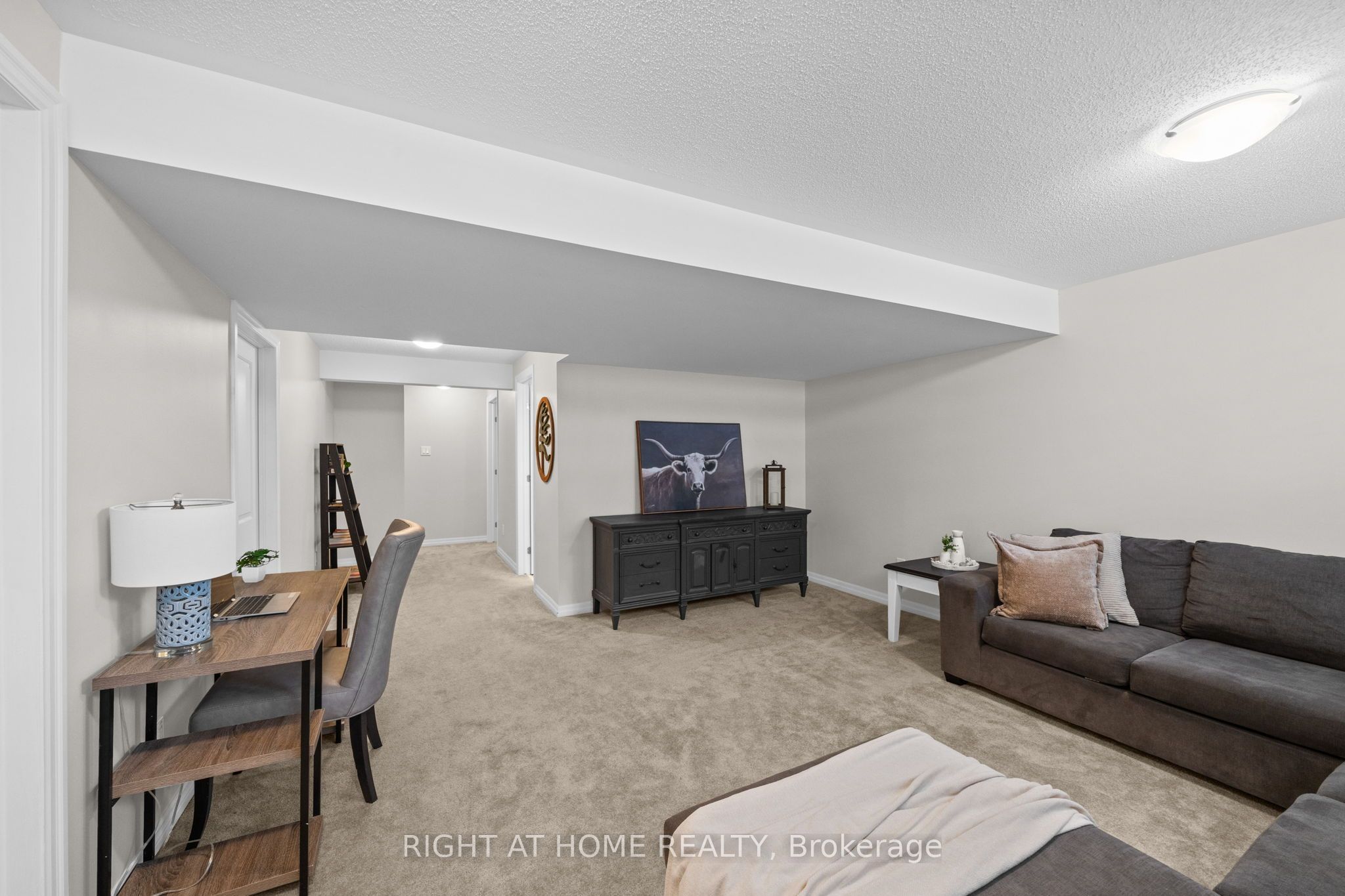 525 Peerless Street Property Photo 34