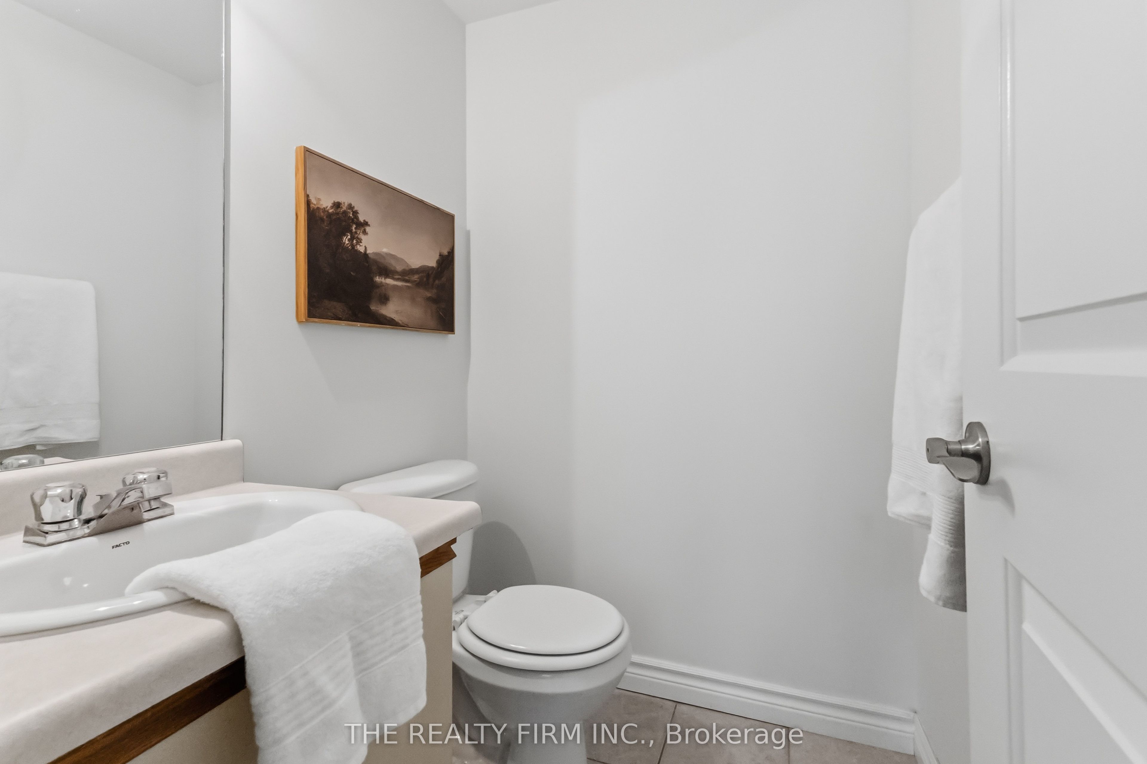 733 Deveron Crescent 210 Property Photo 23