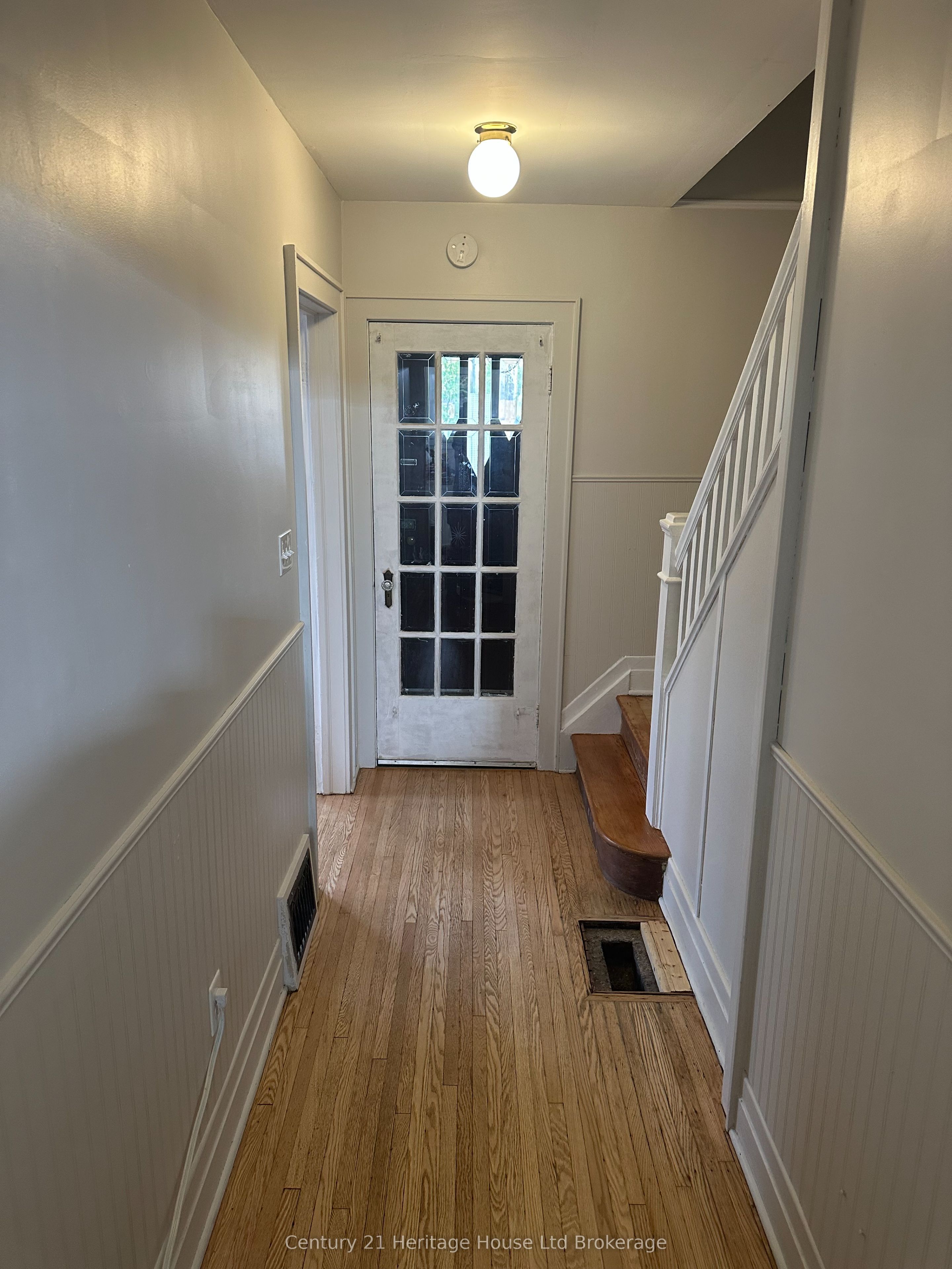 365 Brant Street Property Photo 6