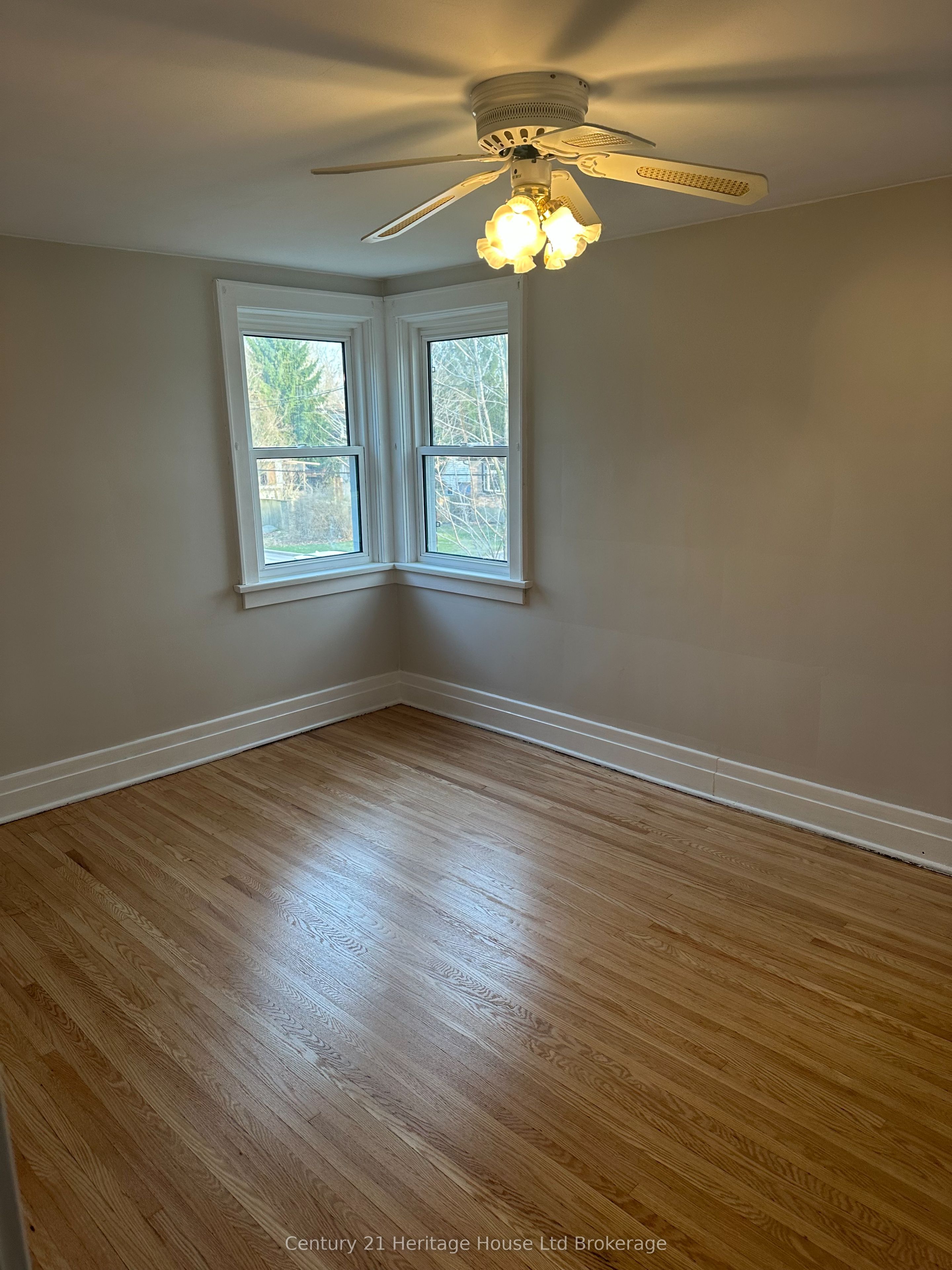 365 Brant Street Property Photo 9
