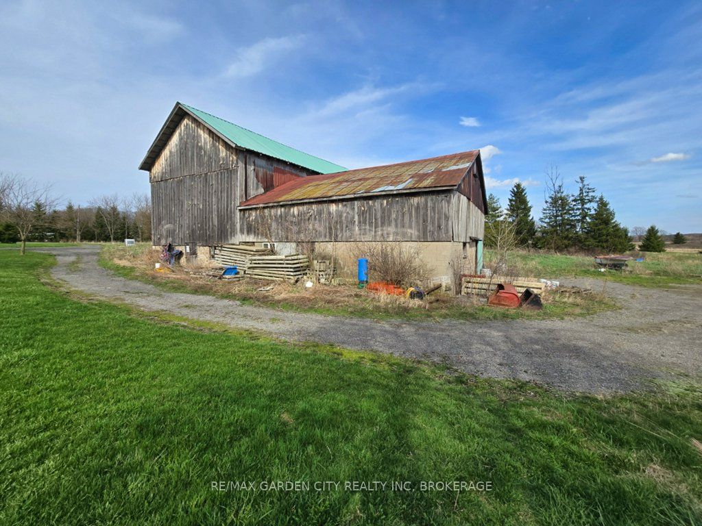 1030 Metler Road Property Photo 7