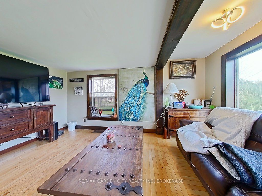 1030 Metler Road Property Photo 9