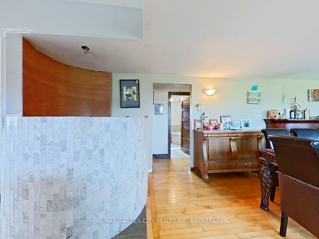 1030 Metler Road Property Photo 12