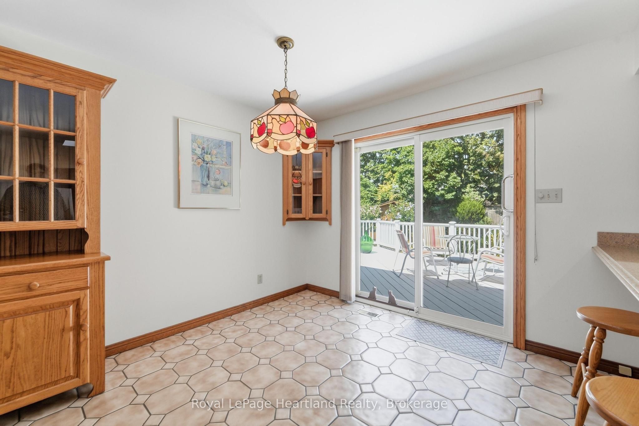 24 Leonard Drive Property Photo 12