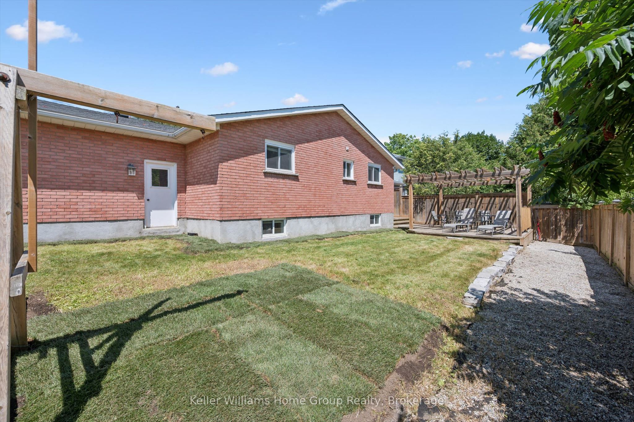 273 Colborne Street Property Photo 40