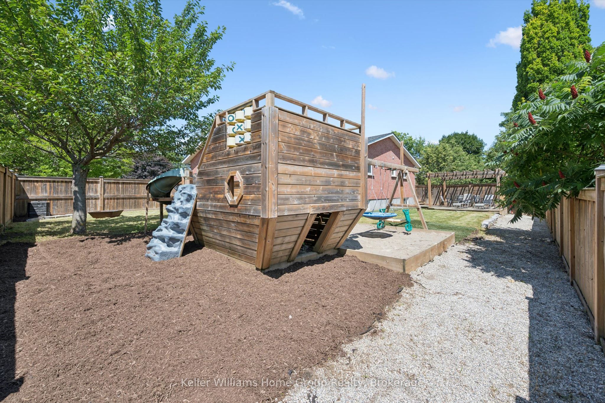 273 Colborne Street Property Photo 41