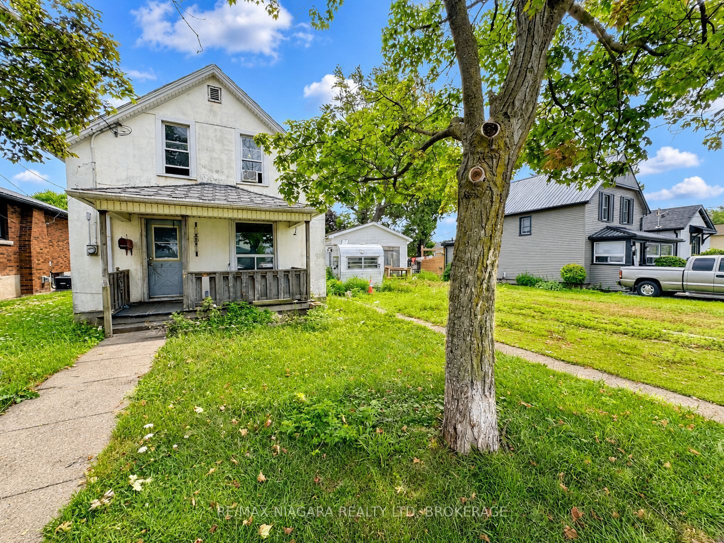 151 Humboldt Parkway Property Photo 6
