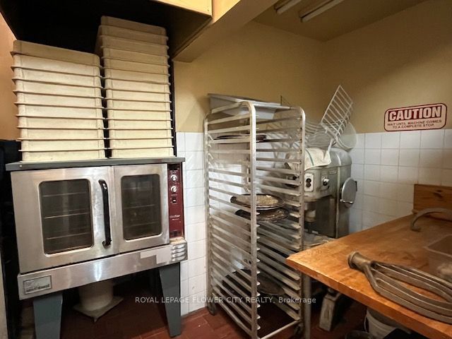 60 Walnut Street Property Photo 12