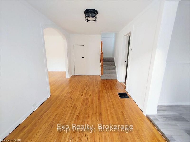 33 Murney Street Property Photo 8