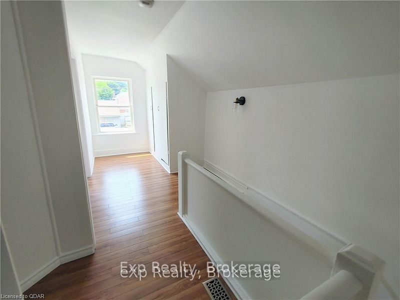 33 Murney Street Property Photo 13