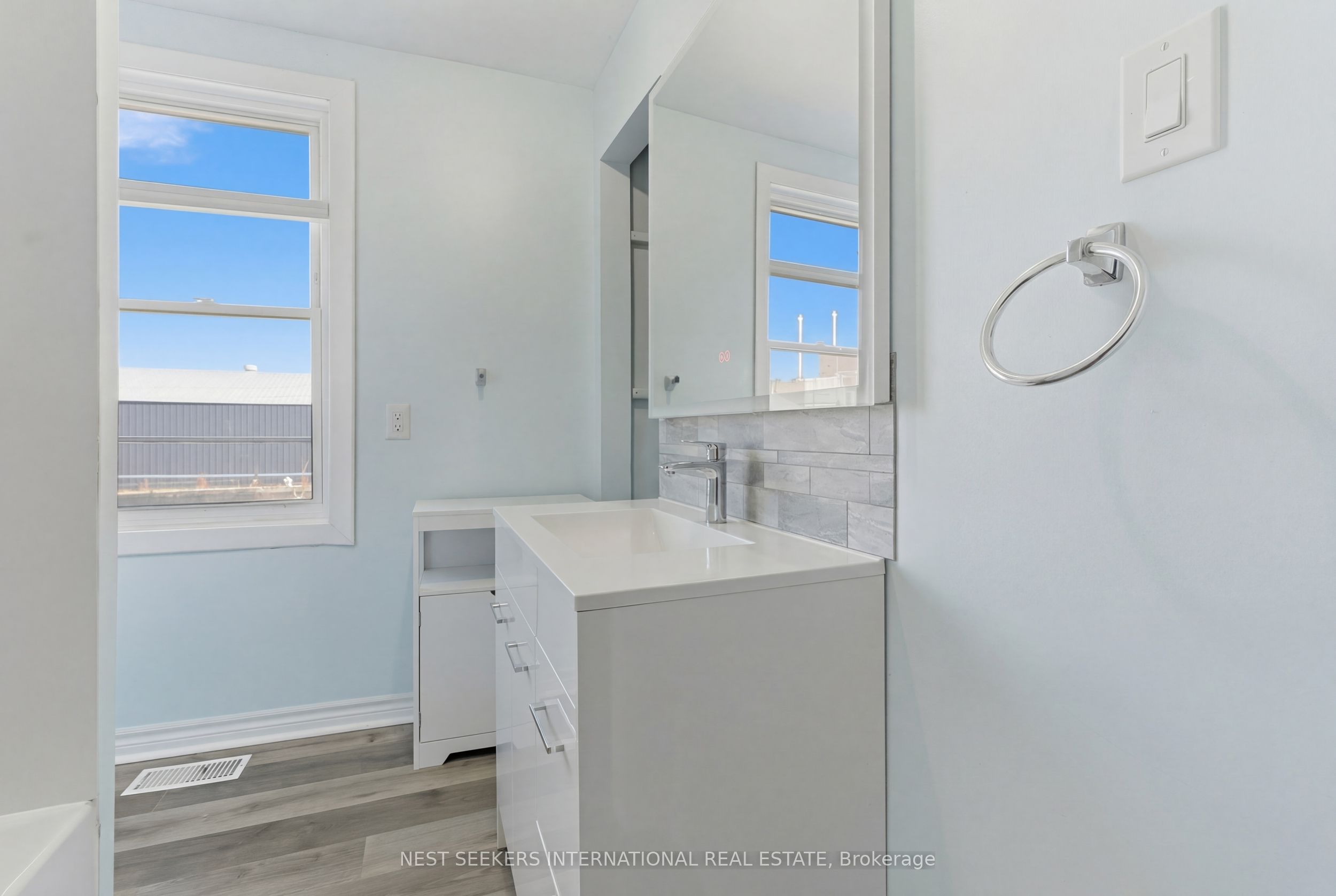 154 Niagara Falls Road Property Photo 31