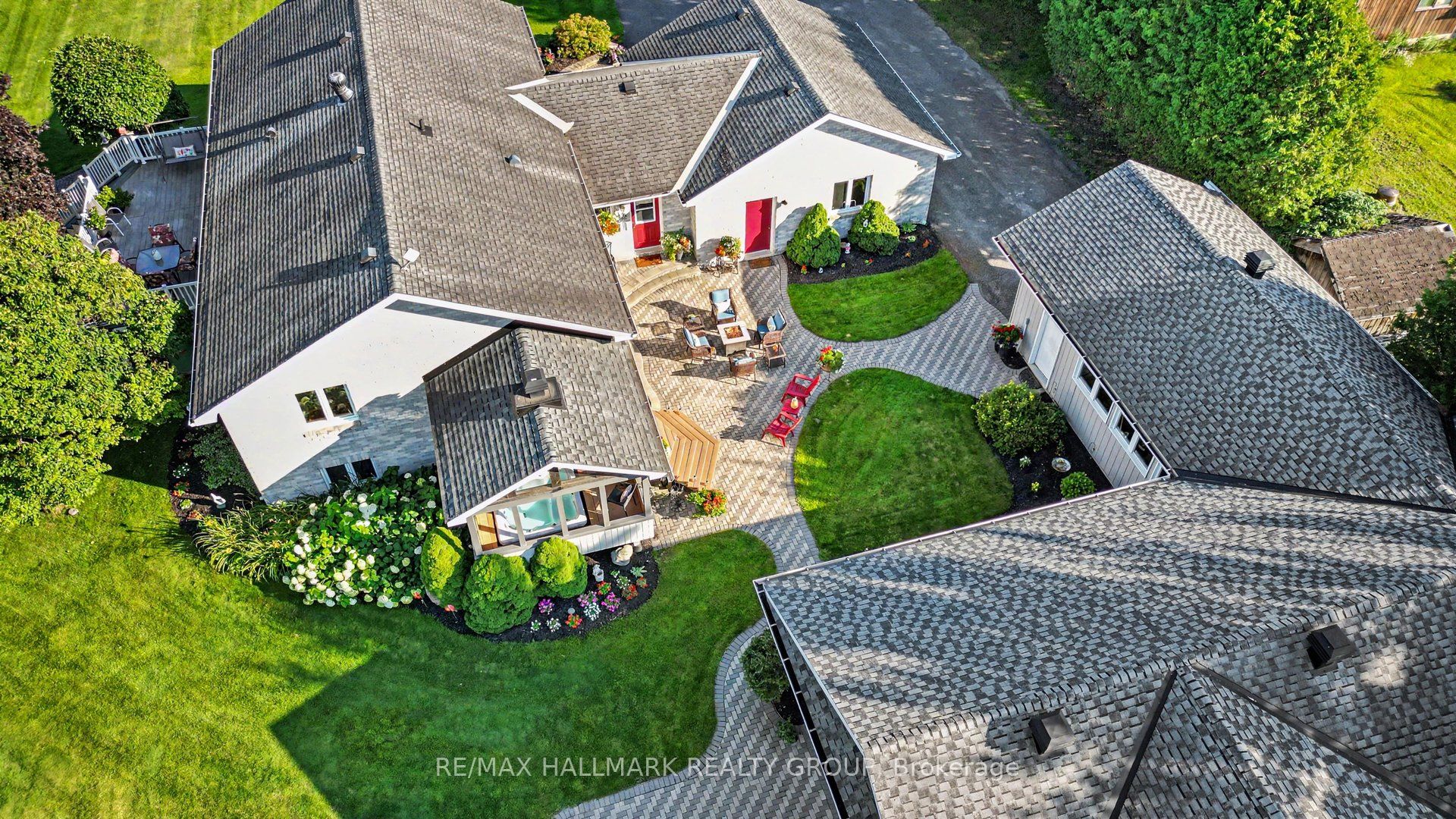 1721 Carsonby Road E Property Photo 2