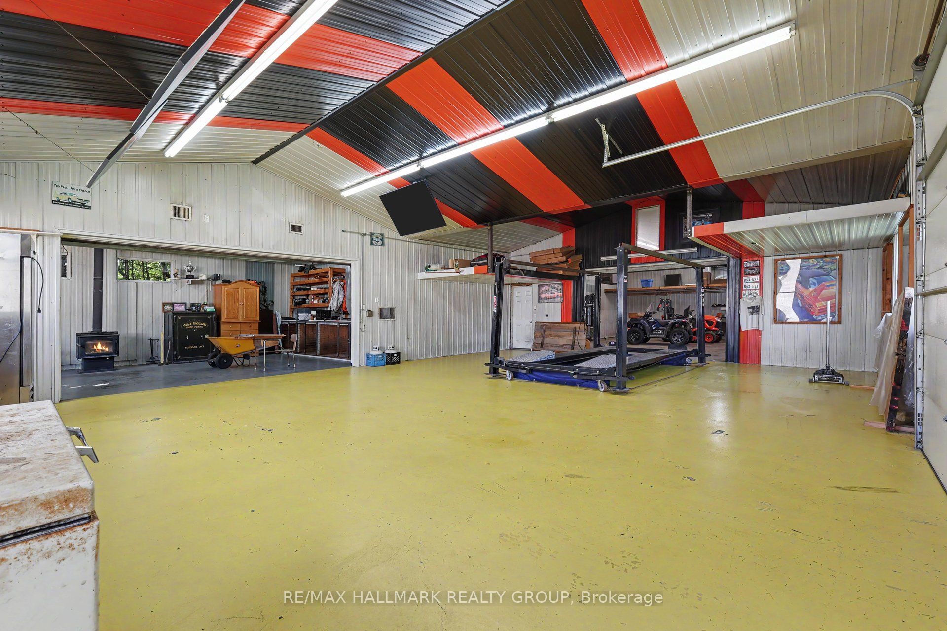 1721 Carsonby Road E Property Photo 6