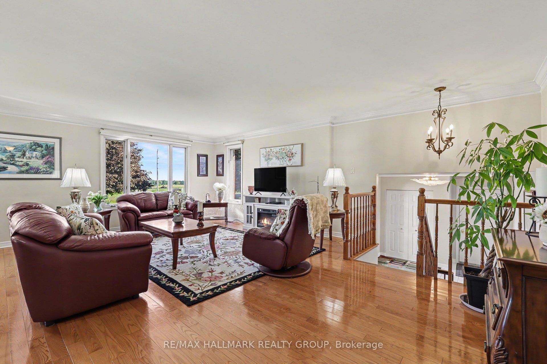 1721 Carsonby Road E Property Photo 11