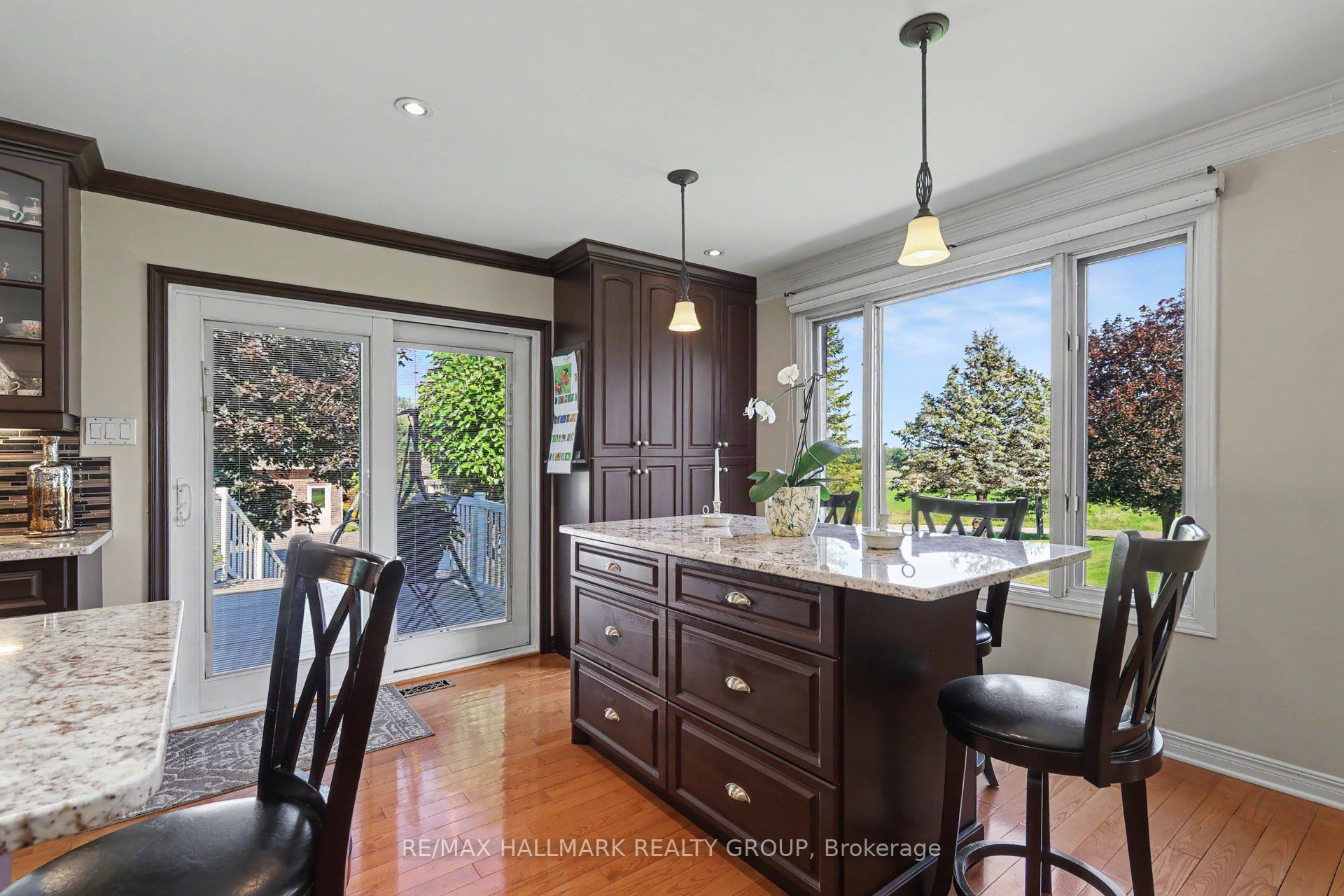 1721 Carsonby Road E Property Photo 17