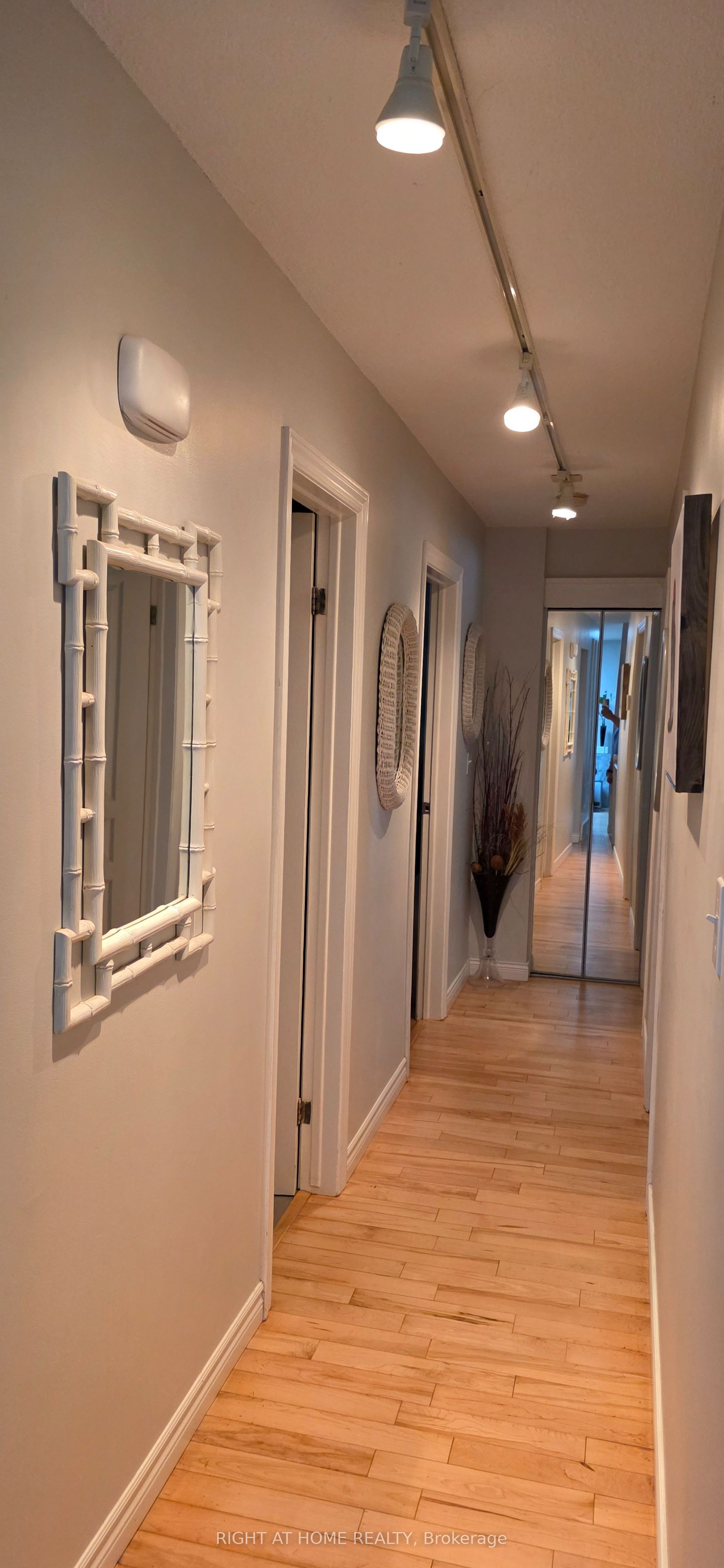 266 Gunn Avenue Property Photo 7