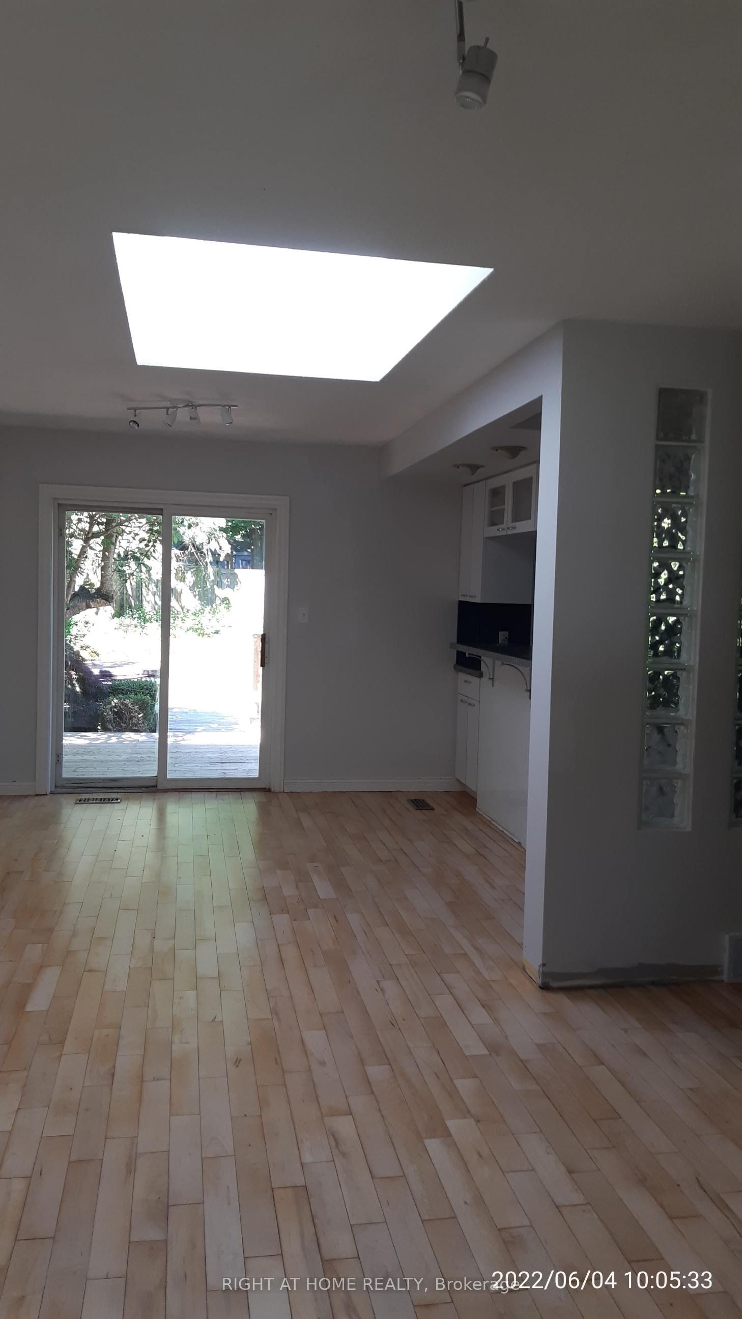 266 Gunn Avenue Property Photo 11
