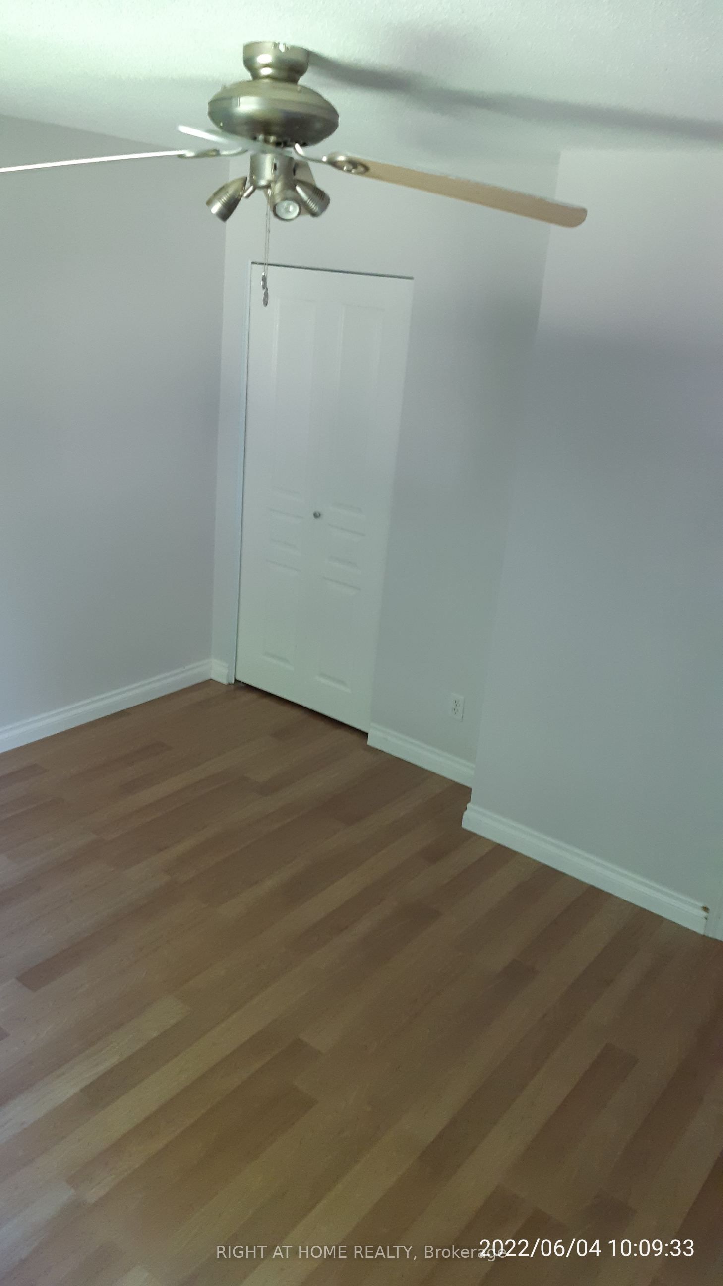 266 Gunn Avenue Property Photo 14