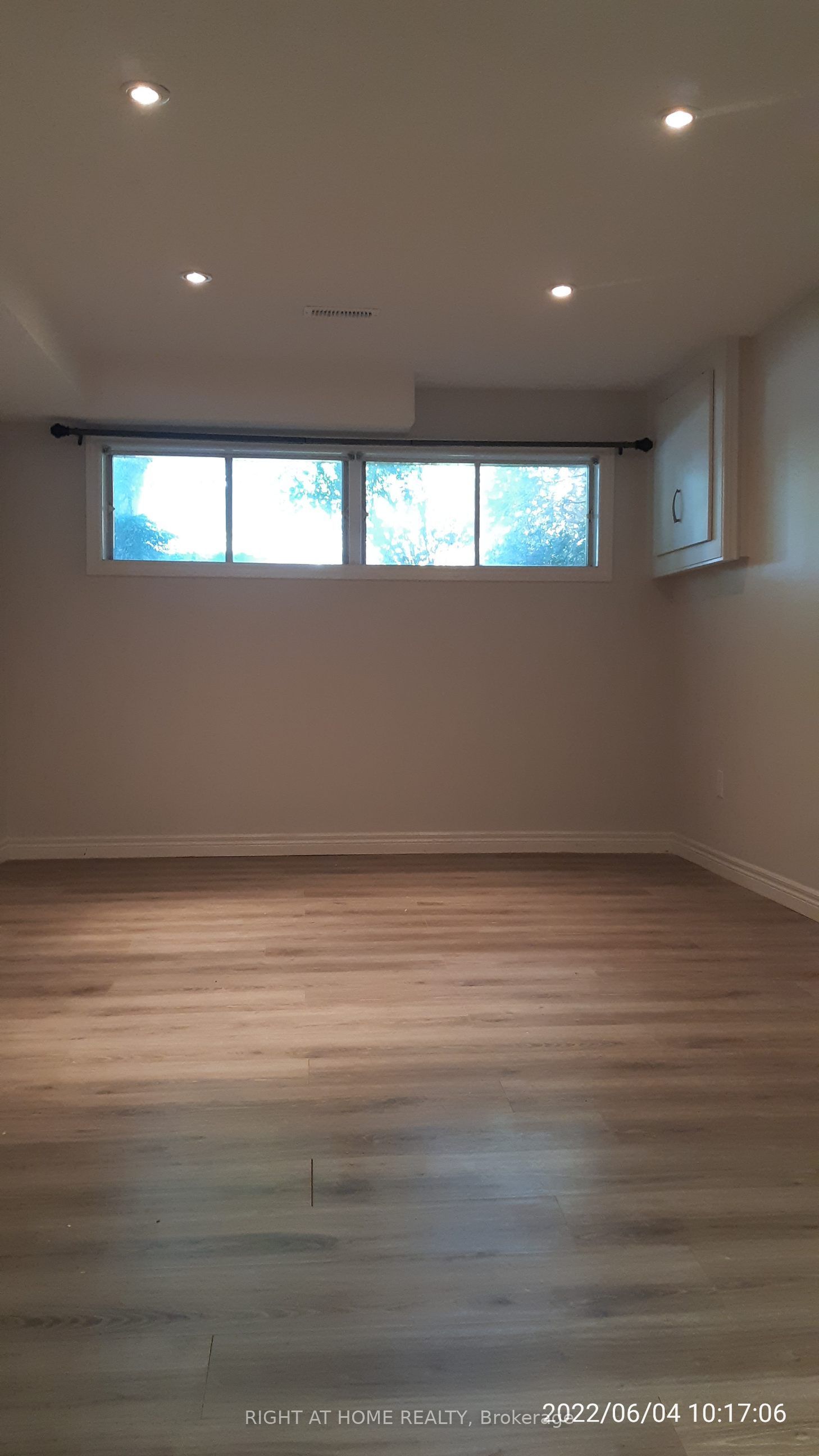 266 Gunn Avenue Property Photo 17