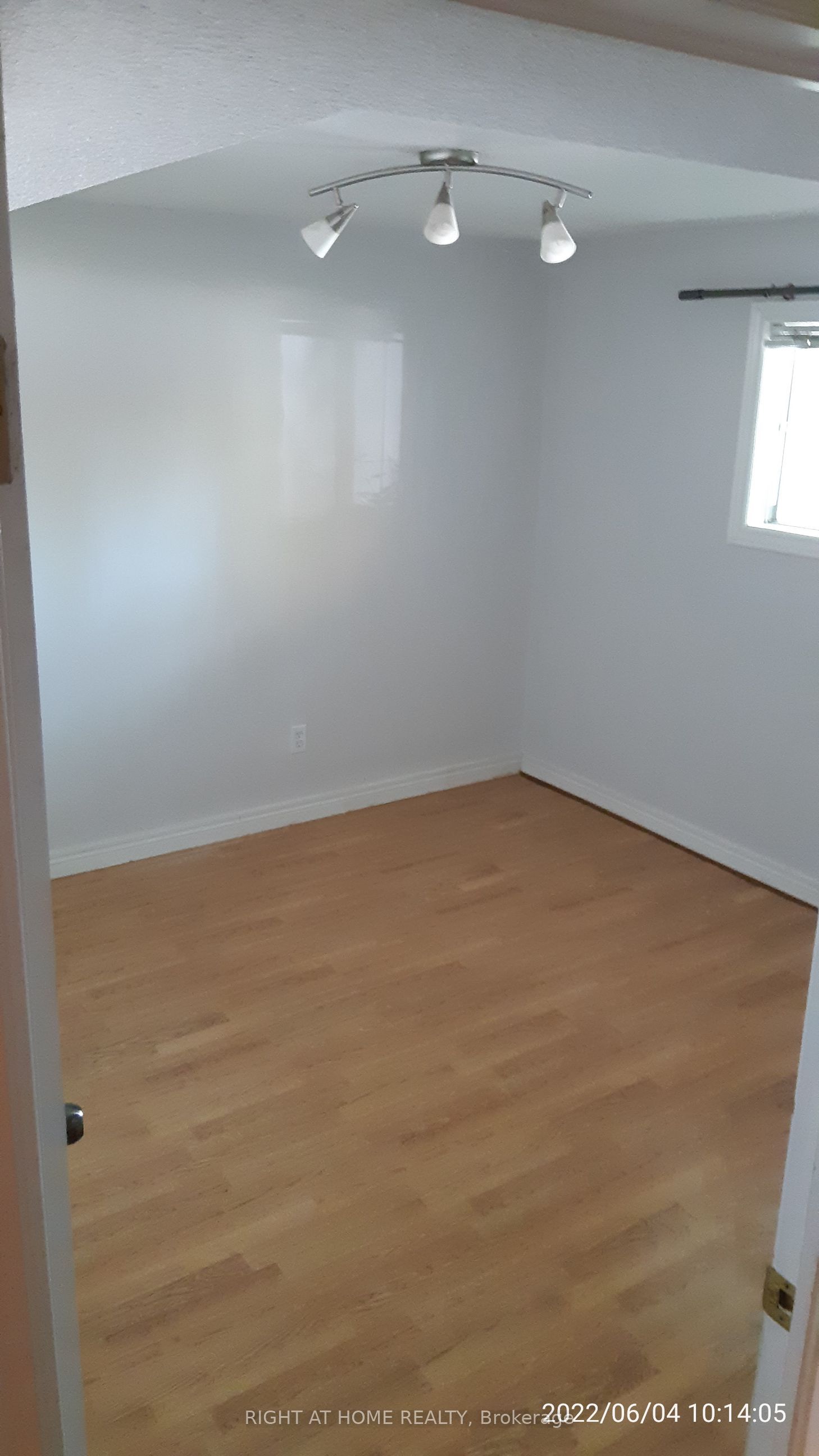 266 Gunn Avenue Property Photo 19