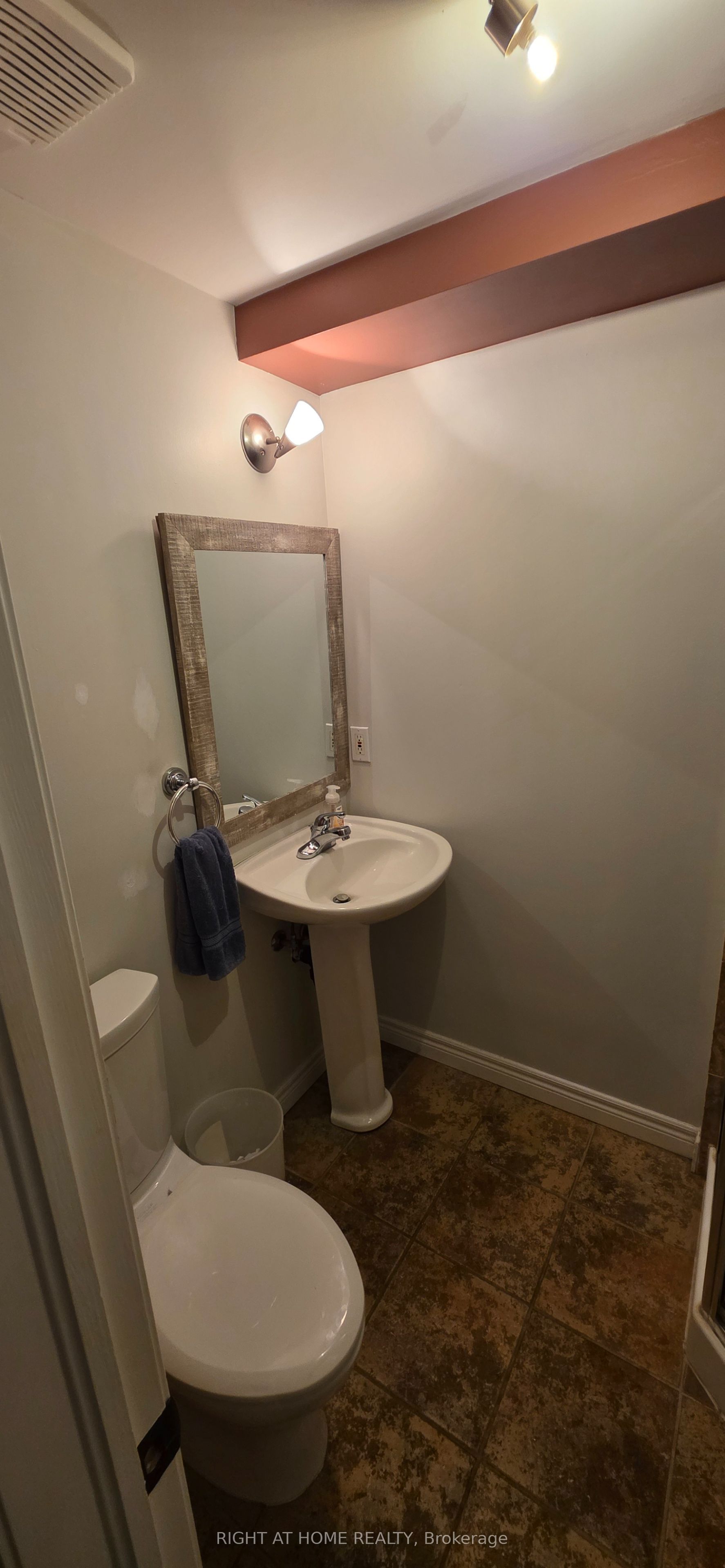 266 Gunn Avenue Property Photo 21