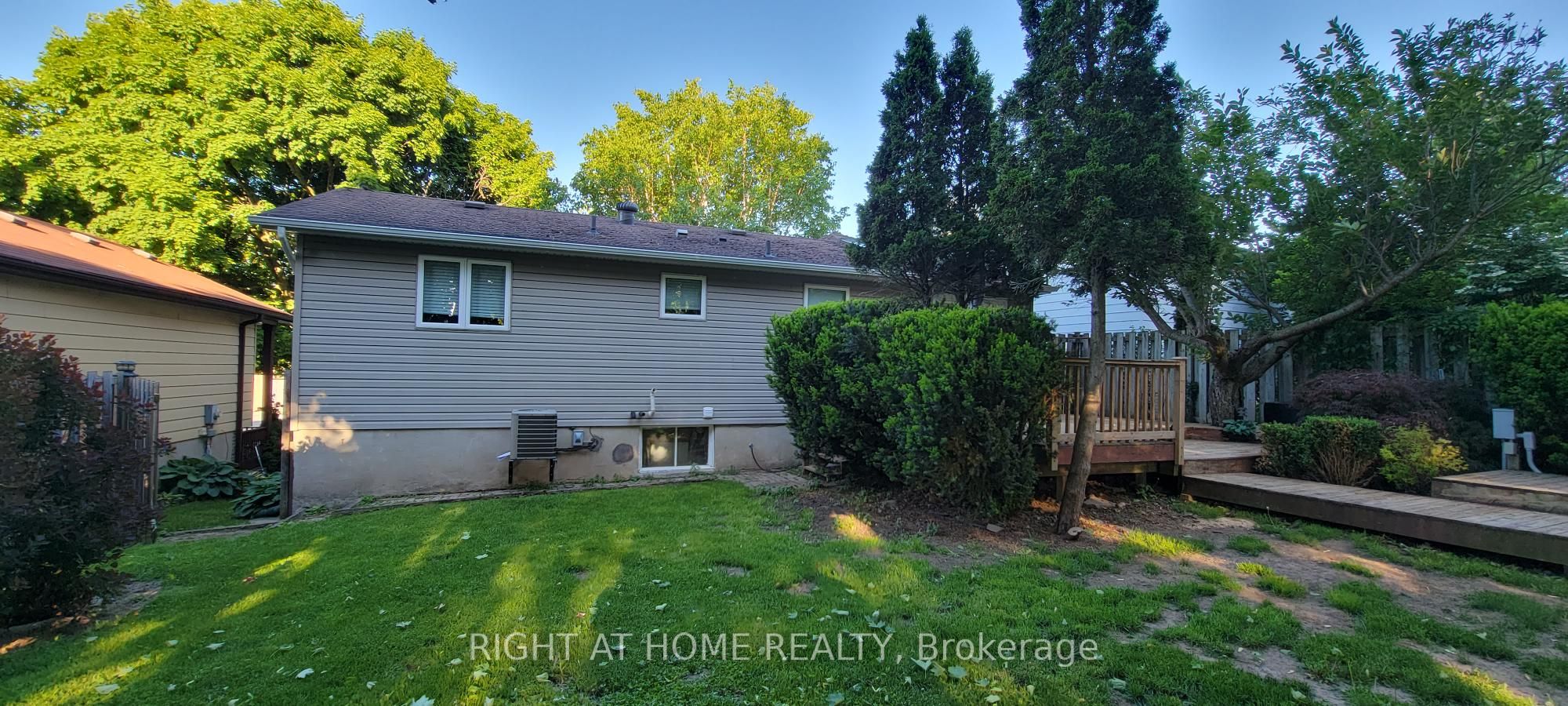 266 Gunn Avenue Property Photo 24