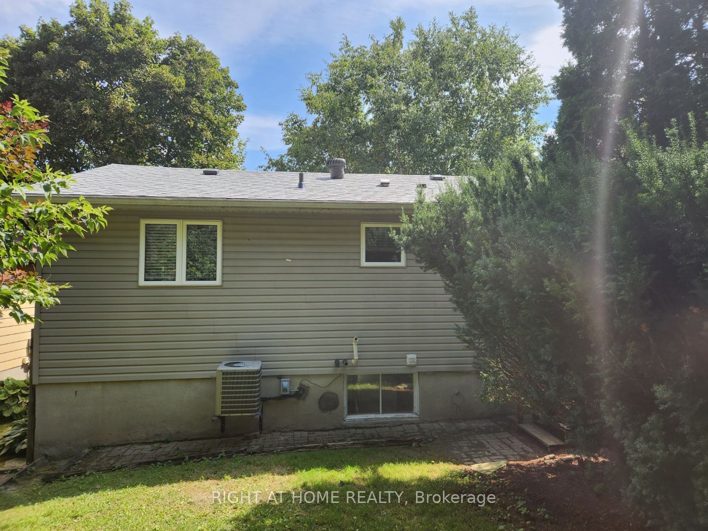 266 Gunn Avenue Property Photo 26