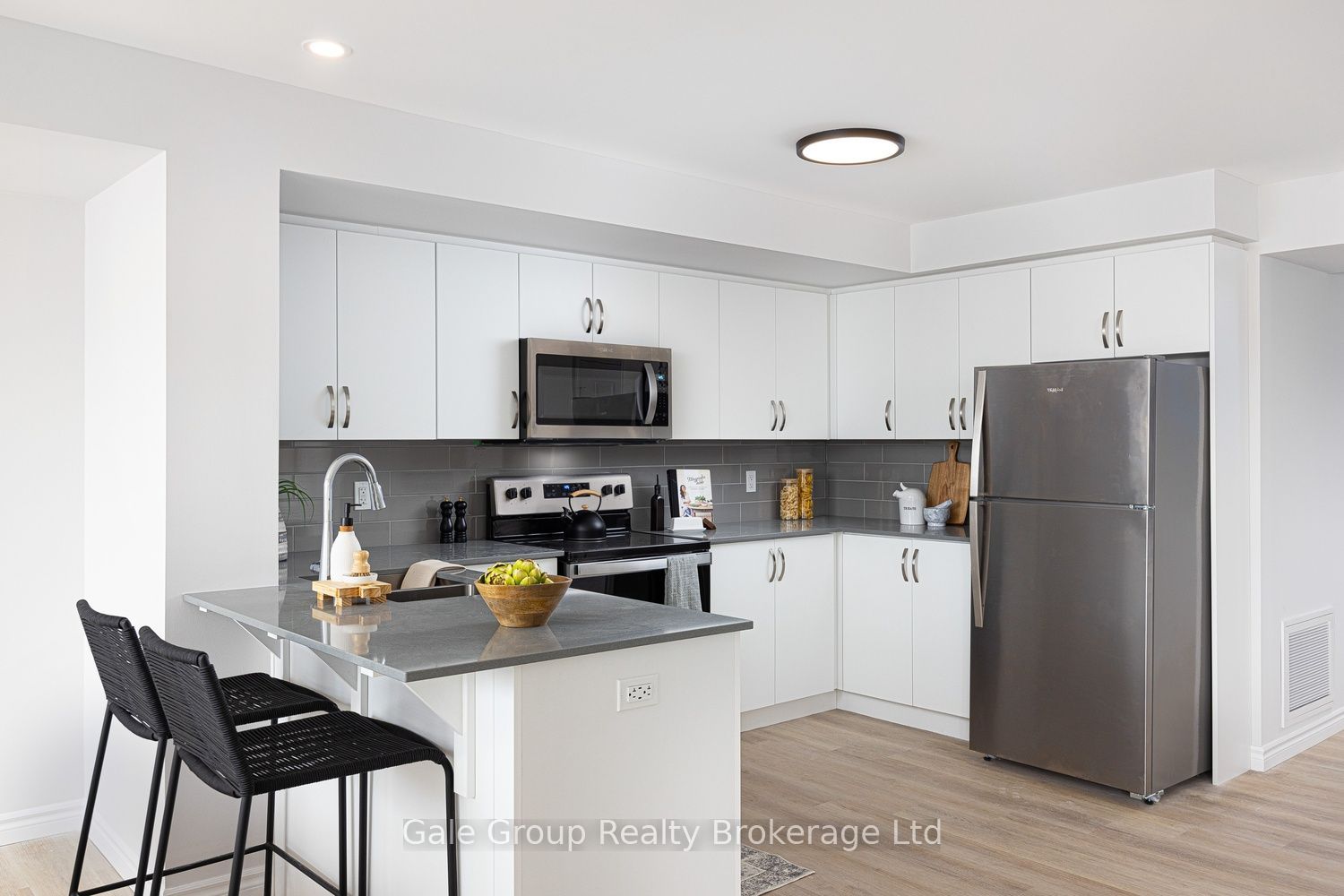 425 Watson Parkway N 215 Property Photo 15