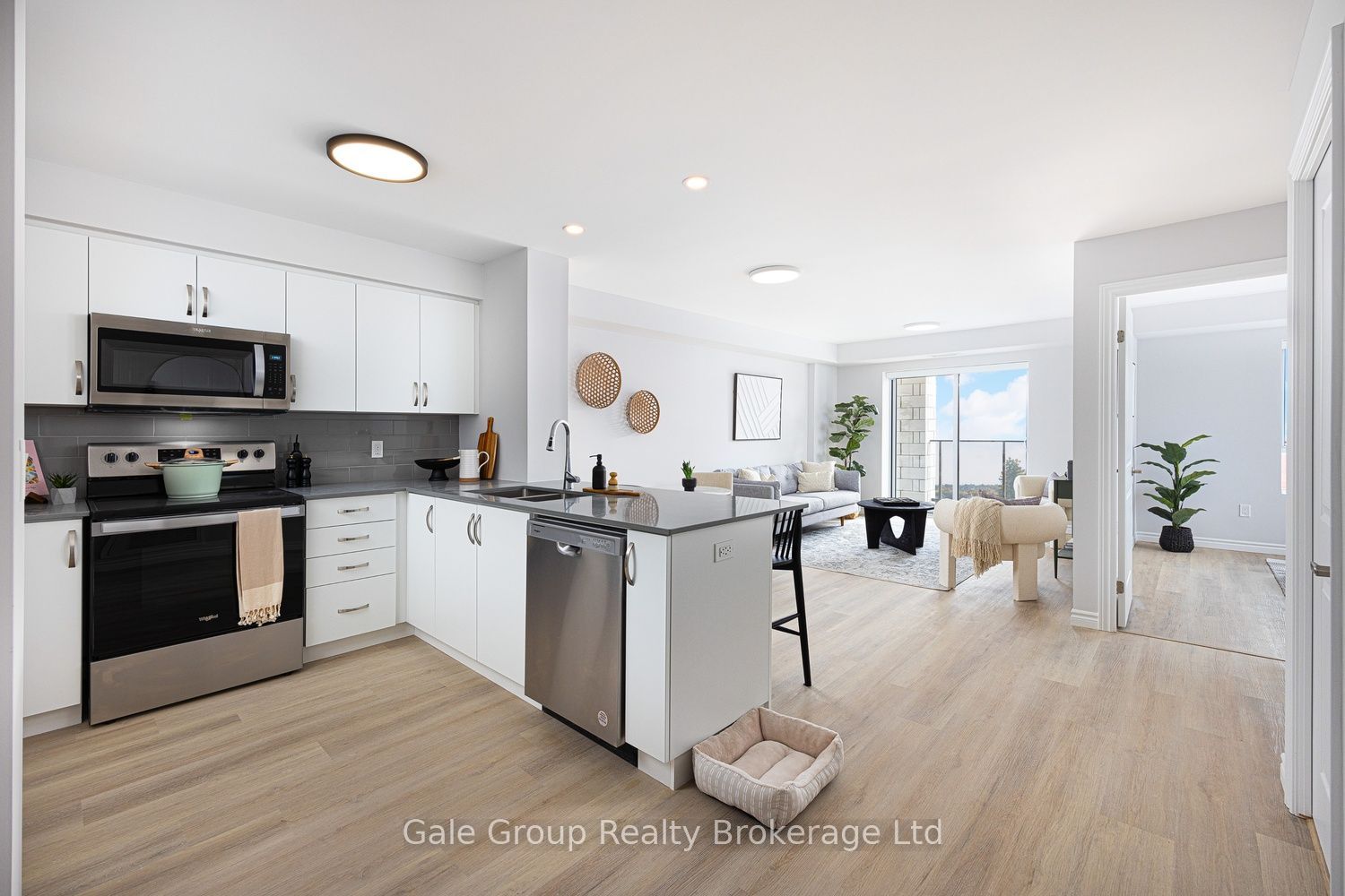 425 Watson Parkway N 215 Property Photo 16
