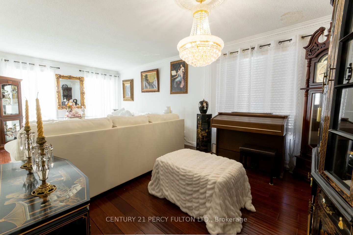 7 Bridlewood Lane Property Photo 6