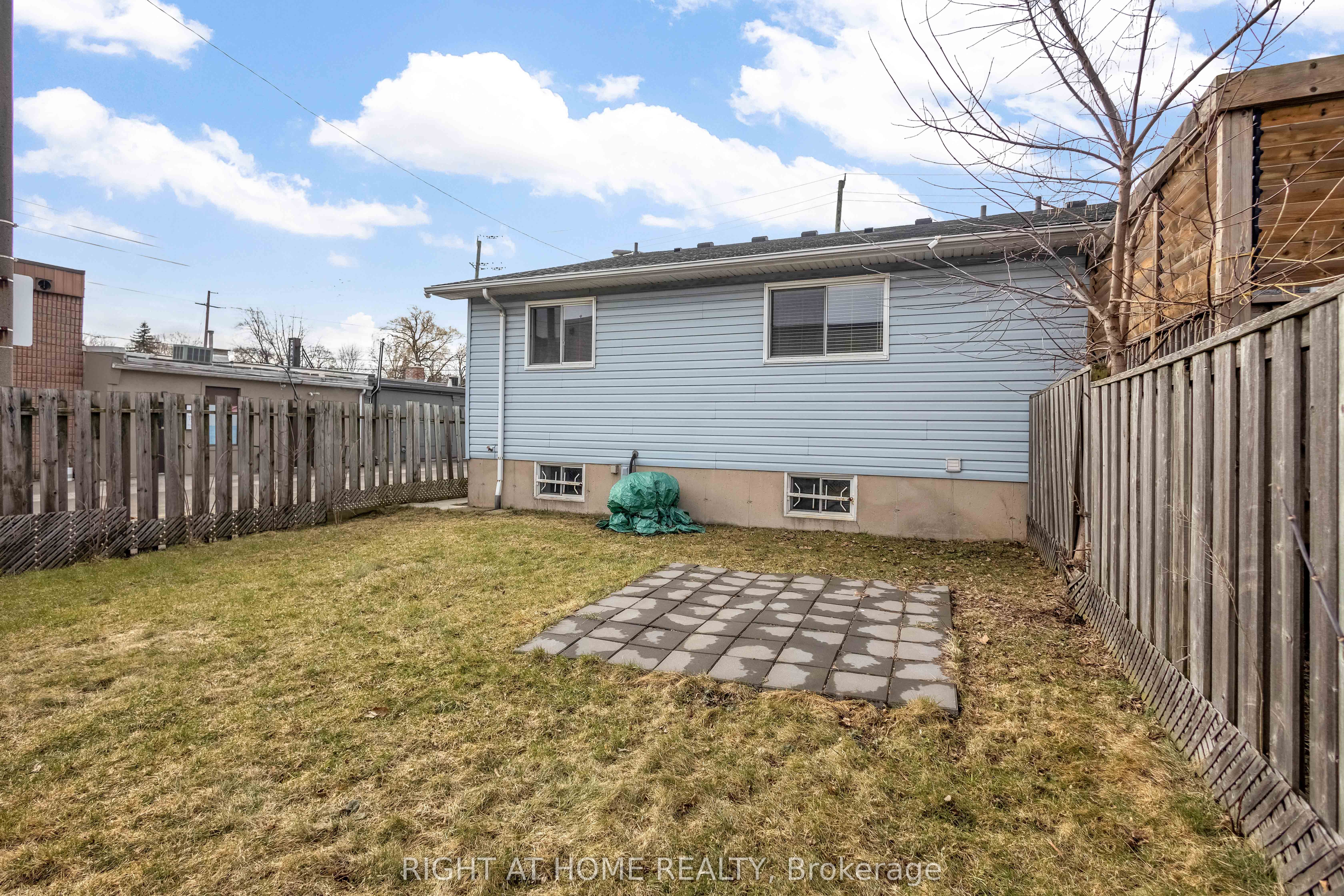 8 Brantdale Avenue Property Photo 25