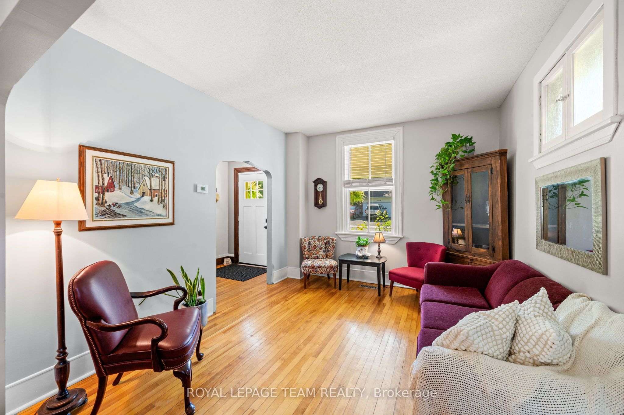 6215 Abbott Street W Property Photo 5