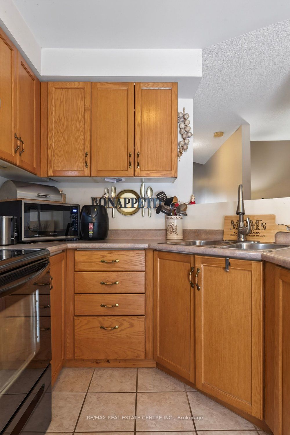 10 Cadham Boulevard 29 Property Photo 11