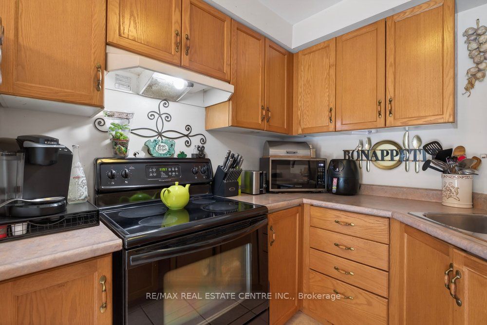 10 Cadham Boulevard 29 Property Photo 12