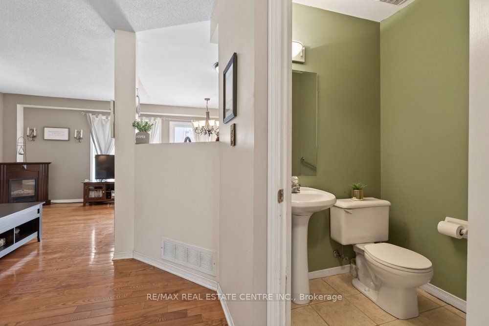10 Cadham Boulevard 29 Property Photo 13