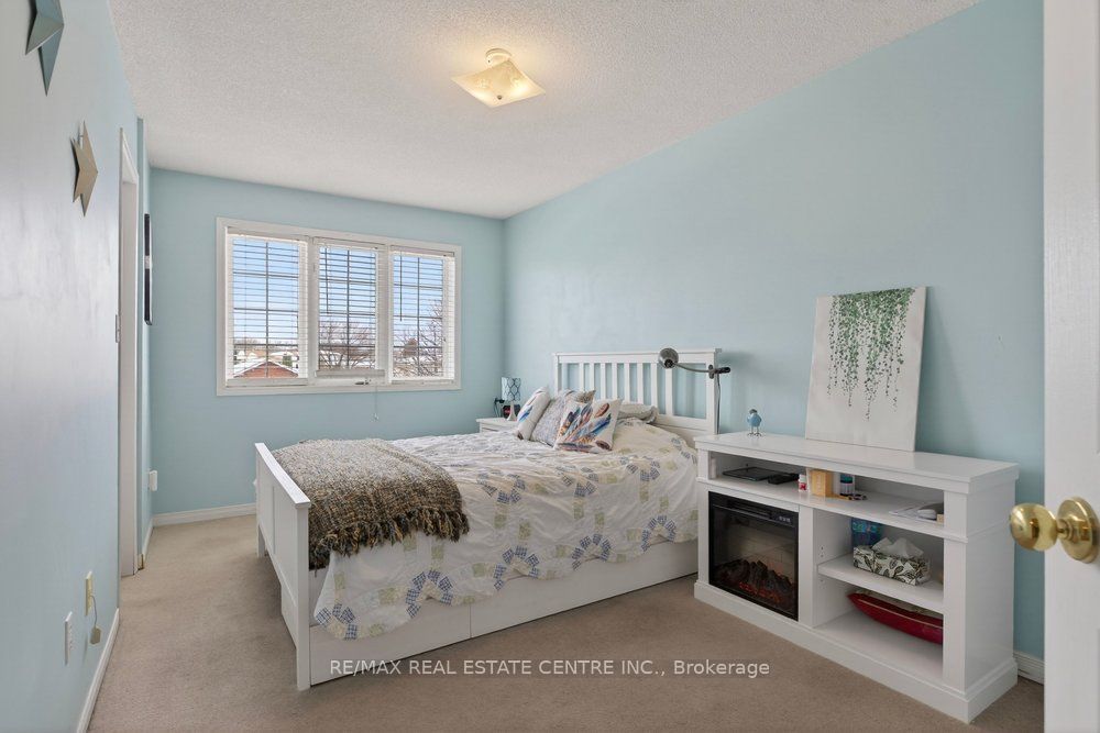 10 Cadham Boulevard 29 Property Photo 18