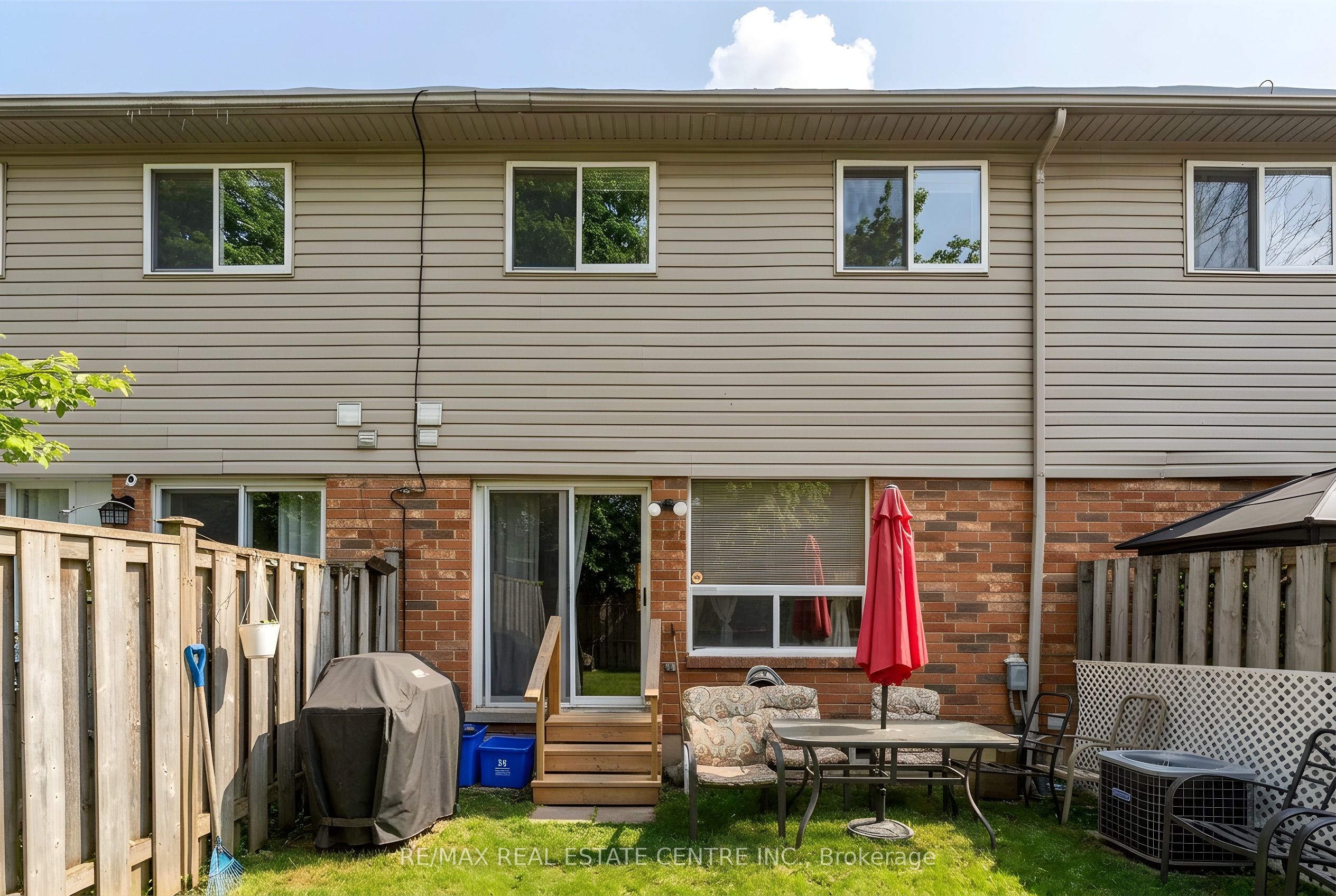 10 Cadham Boulevard 29 Property Photo 29