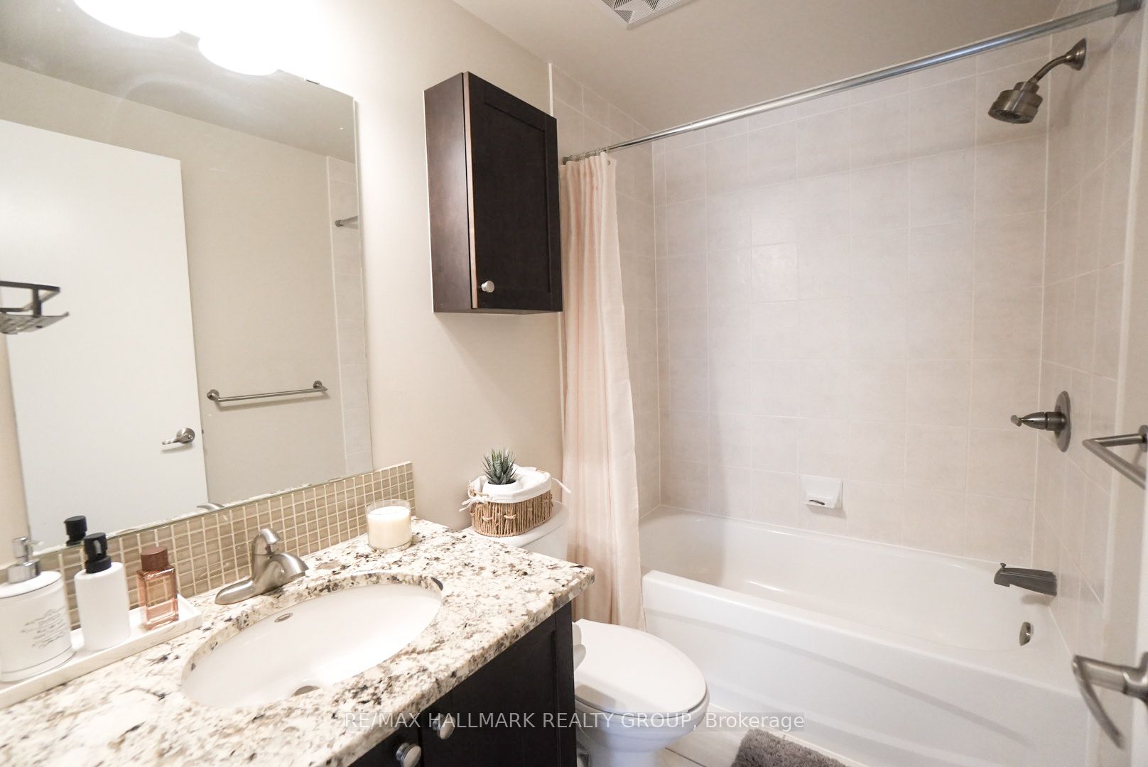323 Winona Avenue 108 Property Photo 13