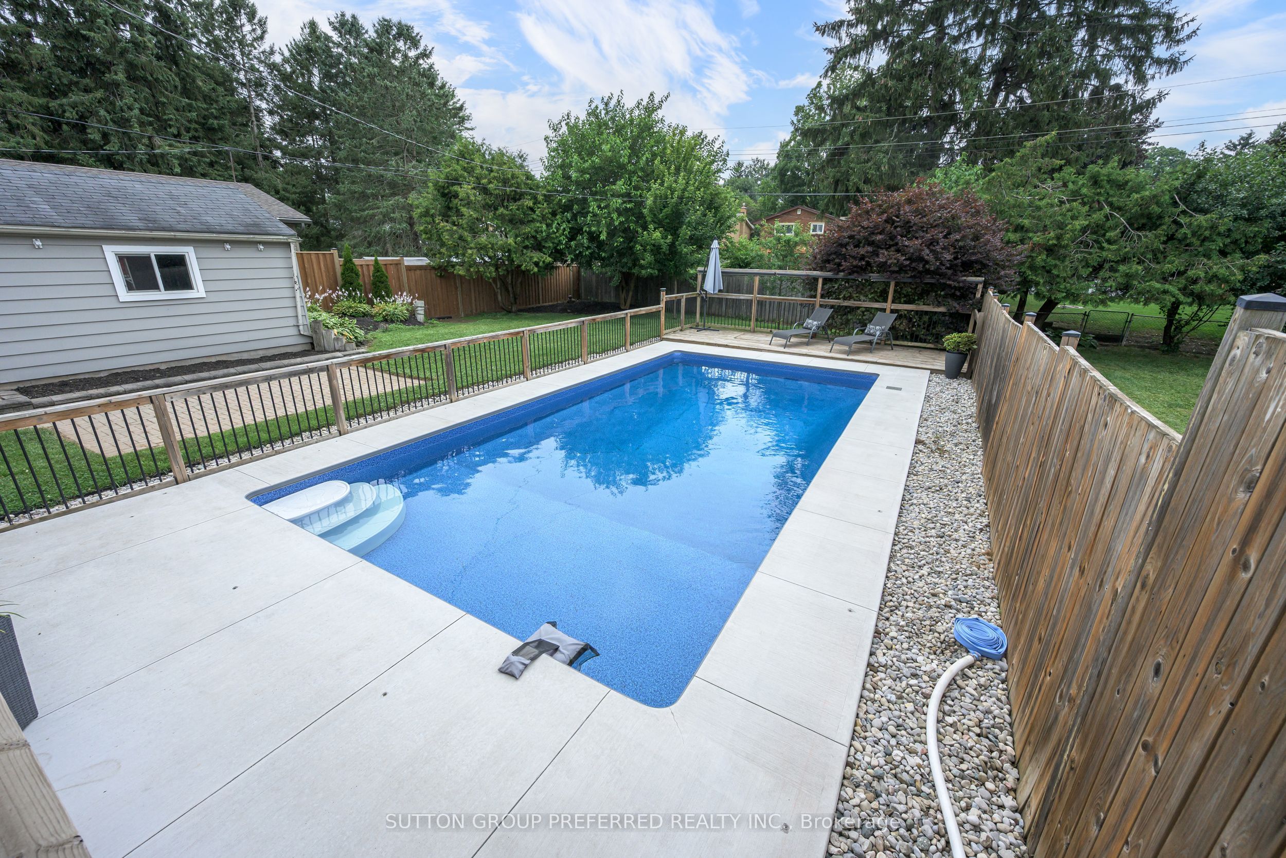 240 Byron Avenue Property Photo 5