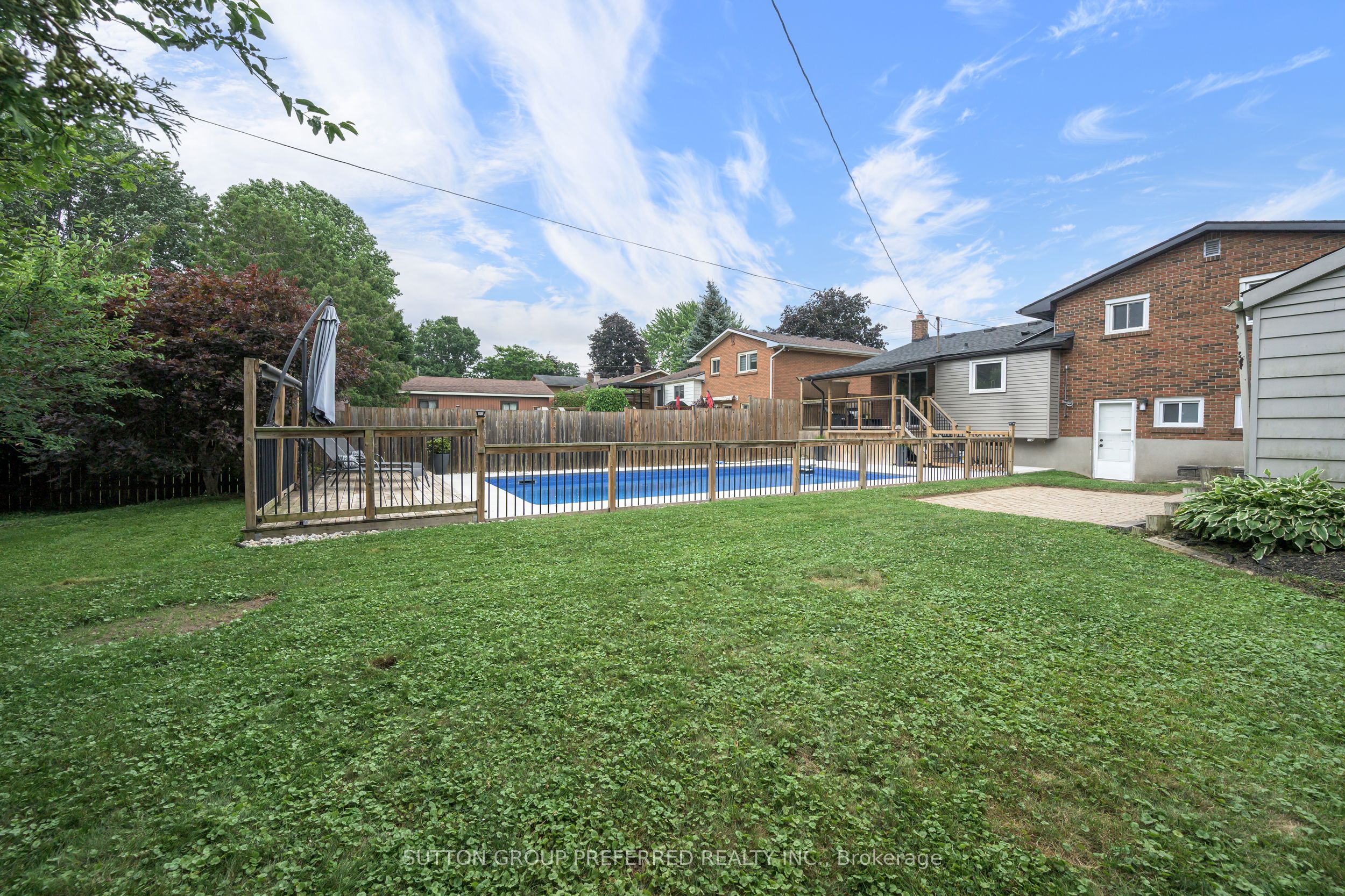 240 Byron Avenue Property Photo 10