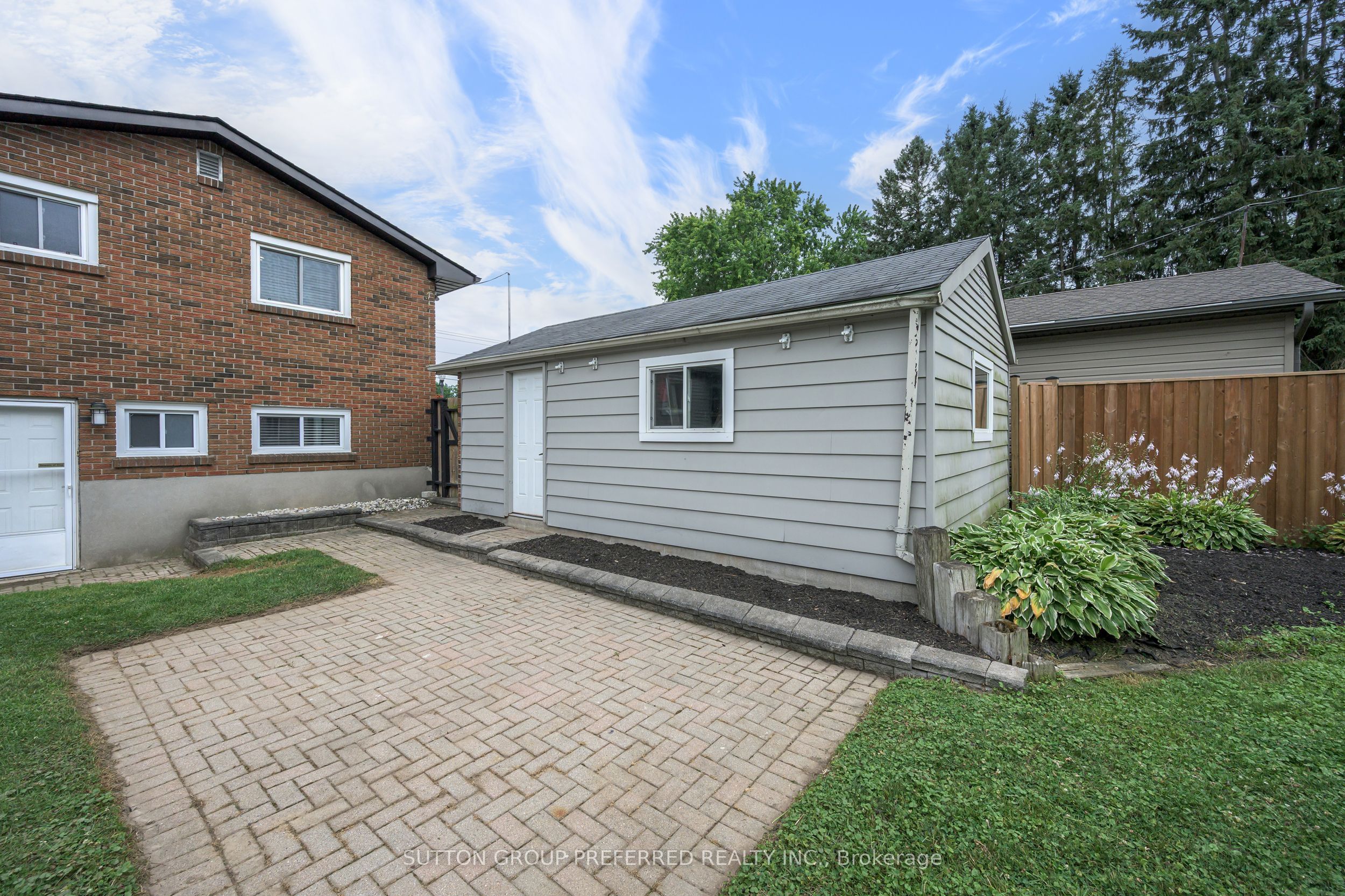 240 Byron Avenue Property Photo 11