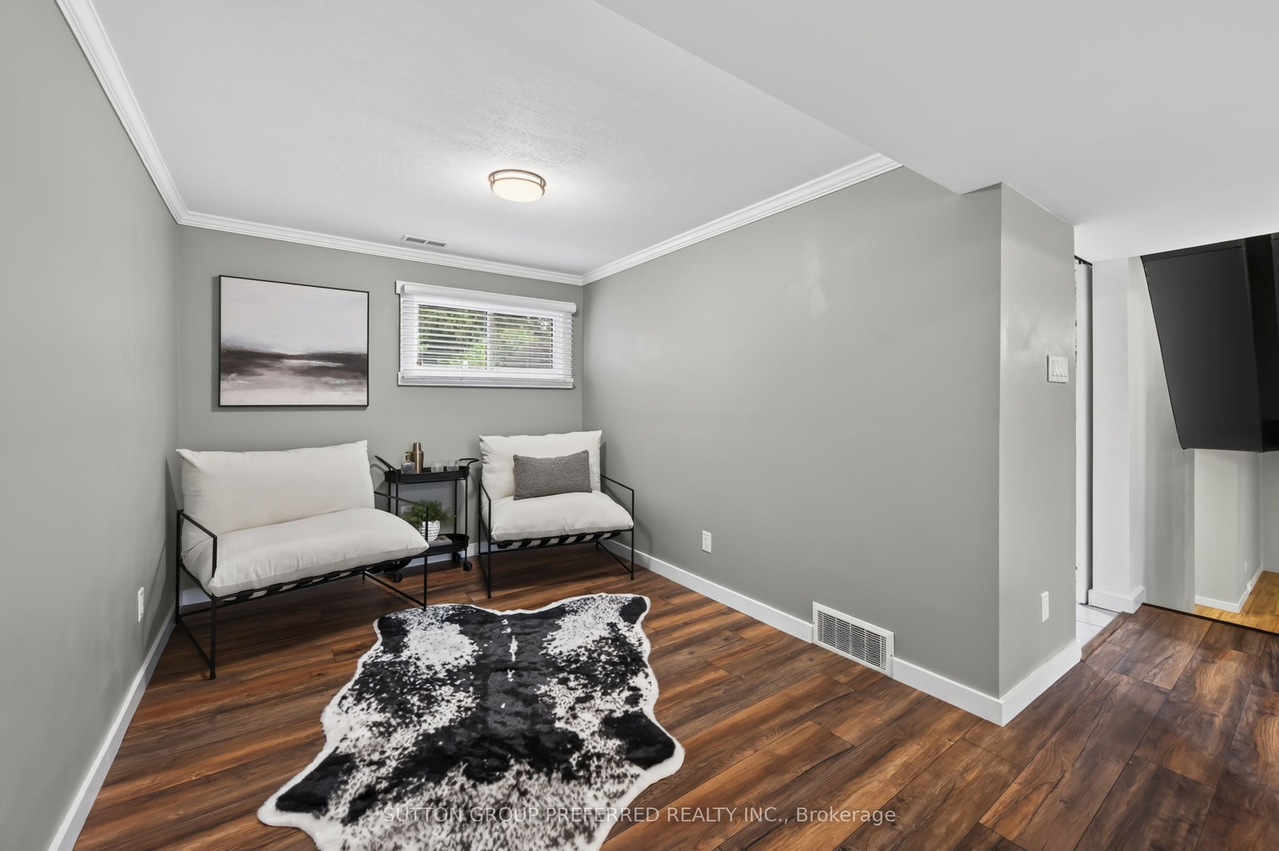 240 Byron Avenue Property Photo 32