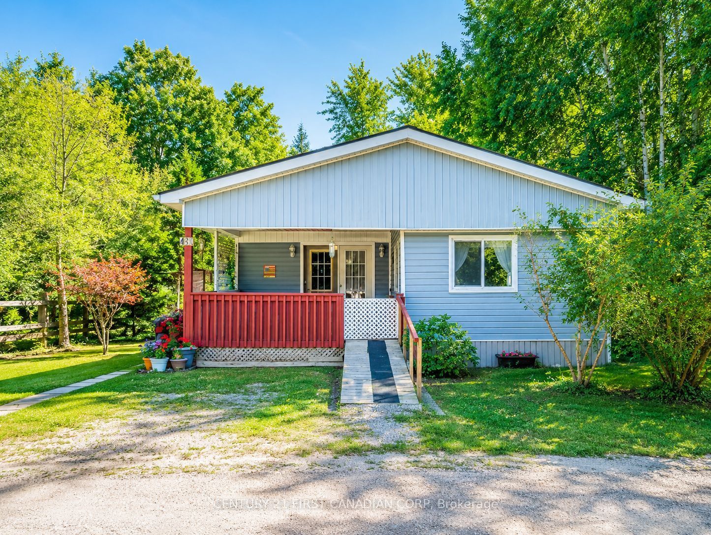79681 Bluewater Highway 40 Property Photo 1