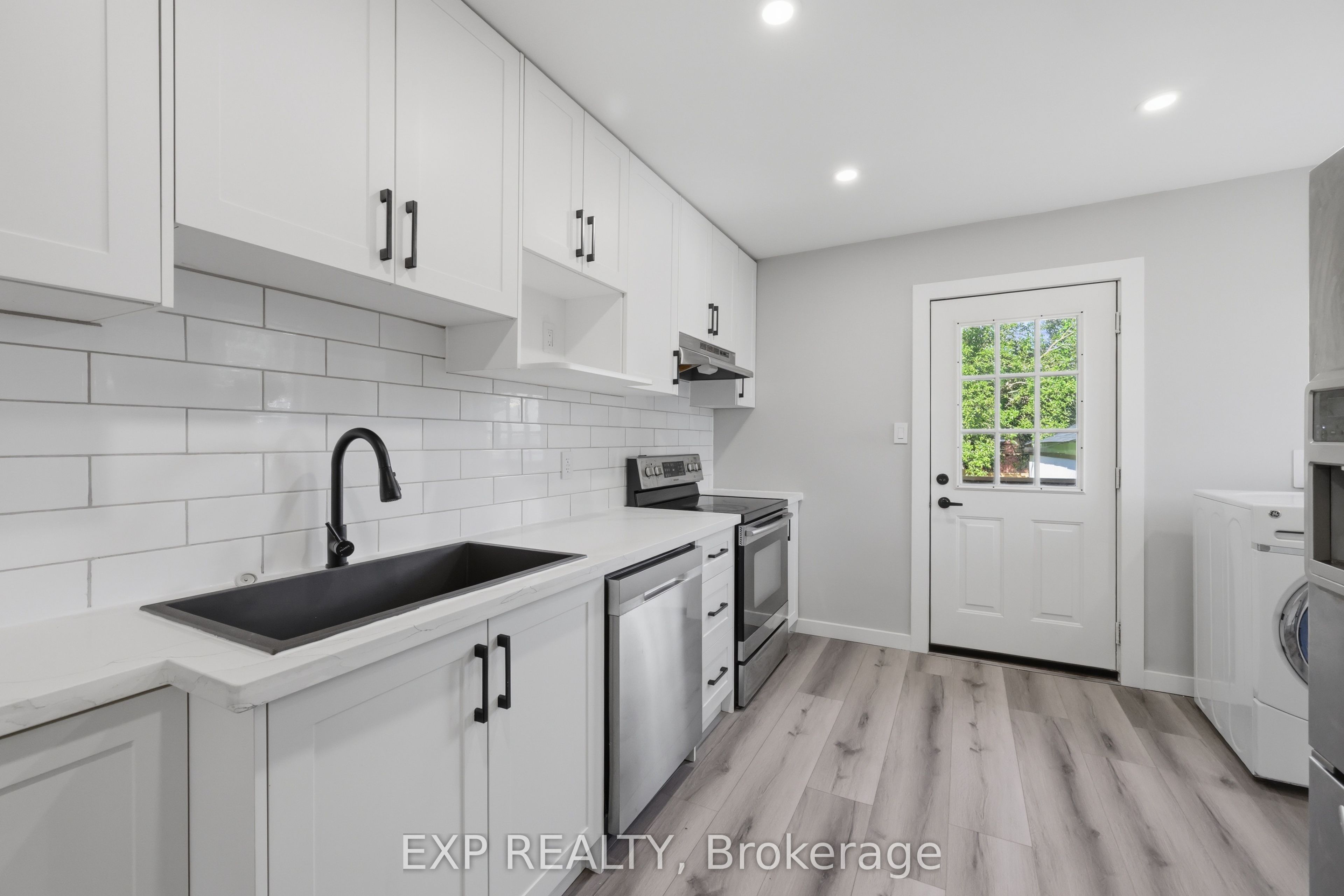 70 Mackay Avenue Property Photo 8