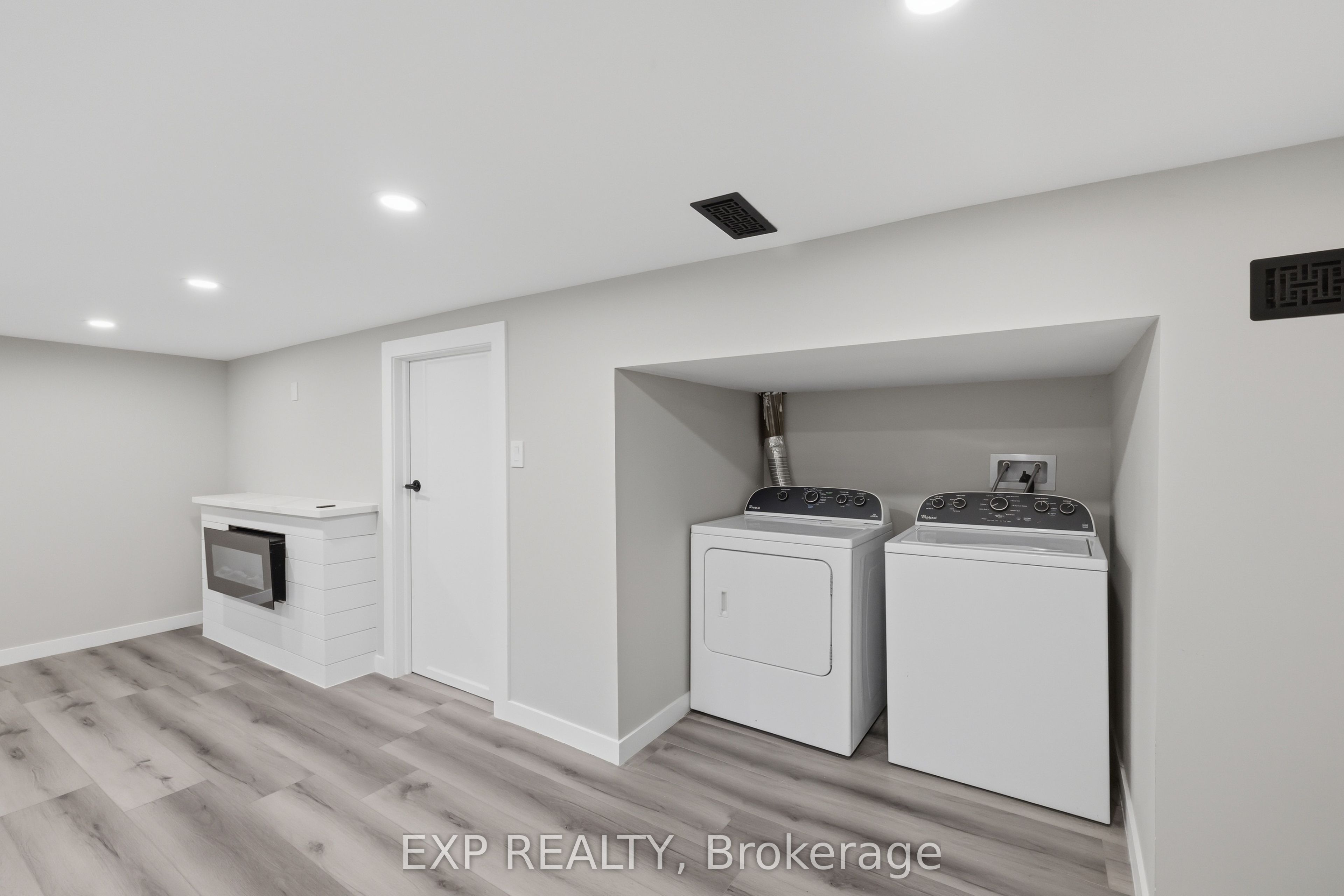 70 Mackay Avenue Property Photo 23