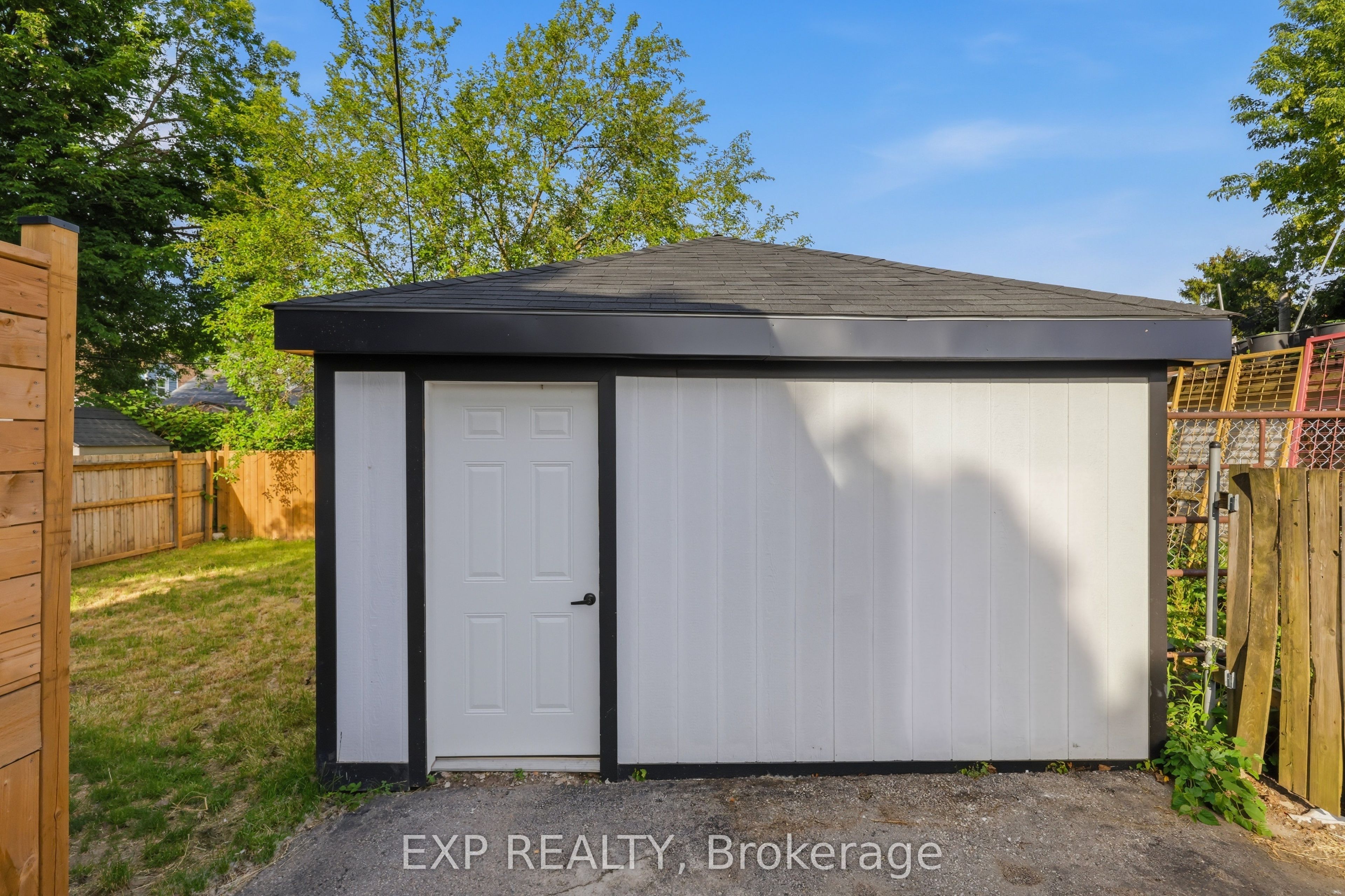 70 Mackay Avenue Property Photo 31