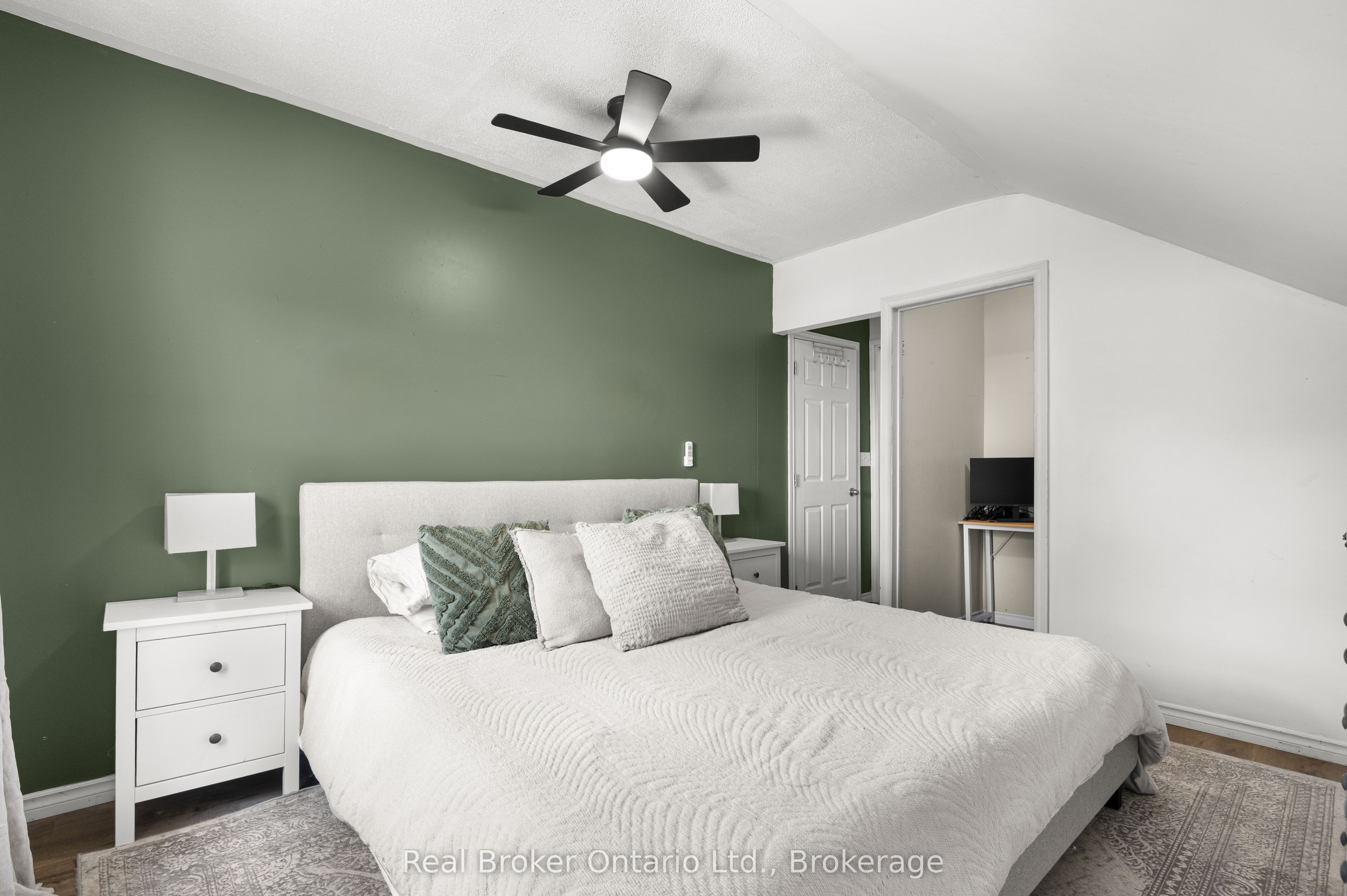 1 Wall Street Property Photo 18