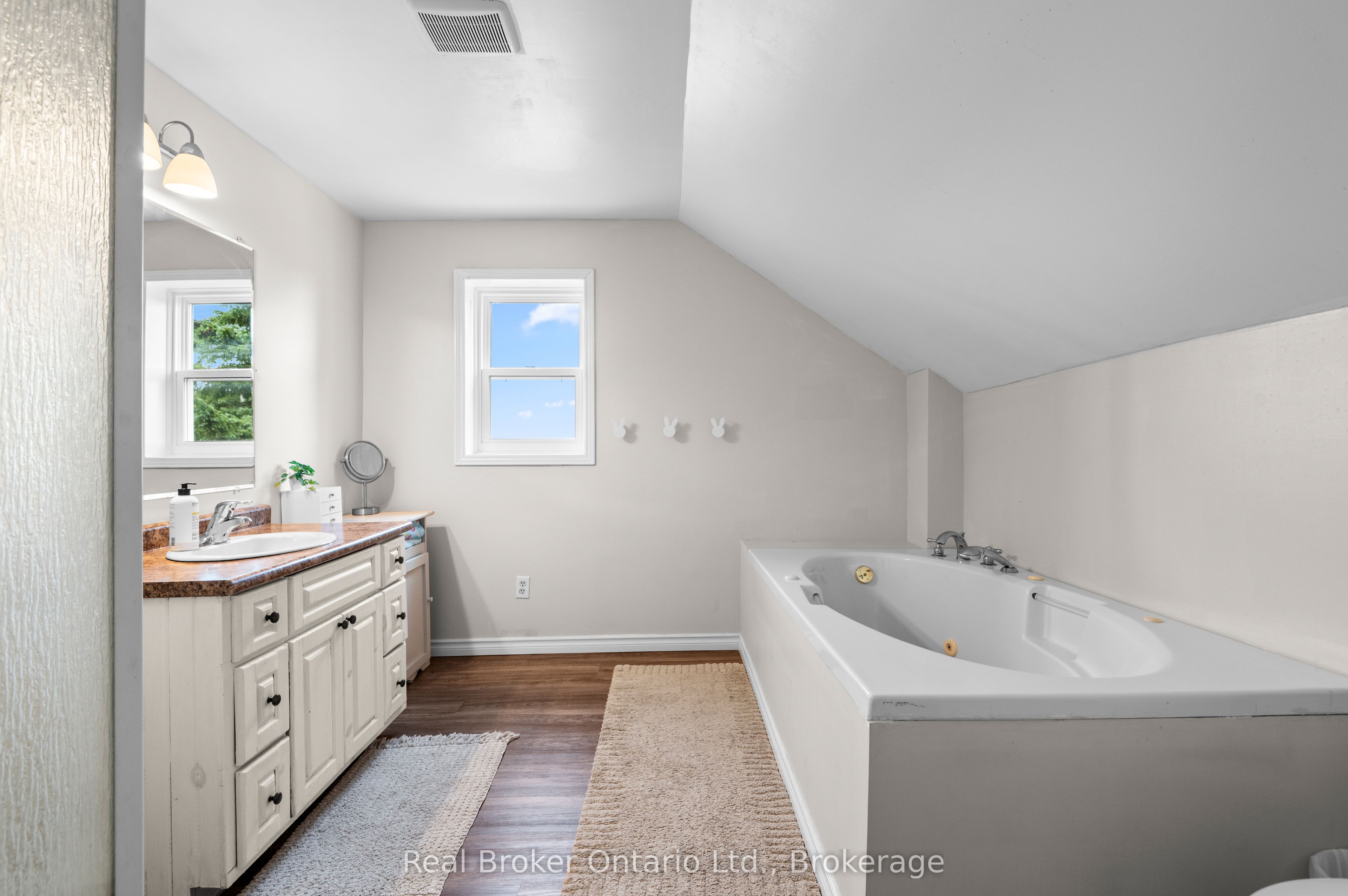 1 Wall Street Property Photo 20