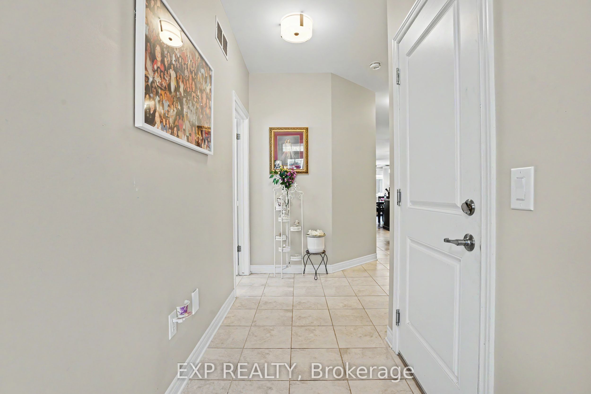 62 Andrew Lane Property Photo 6
